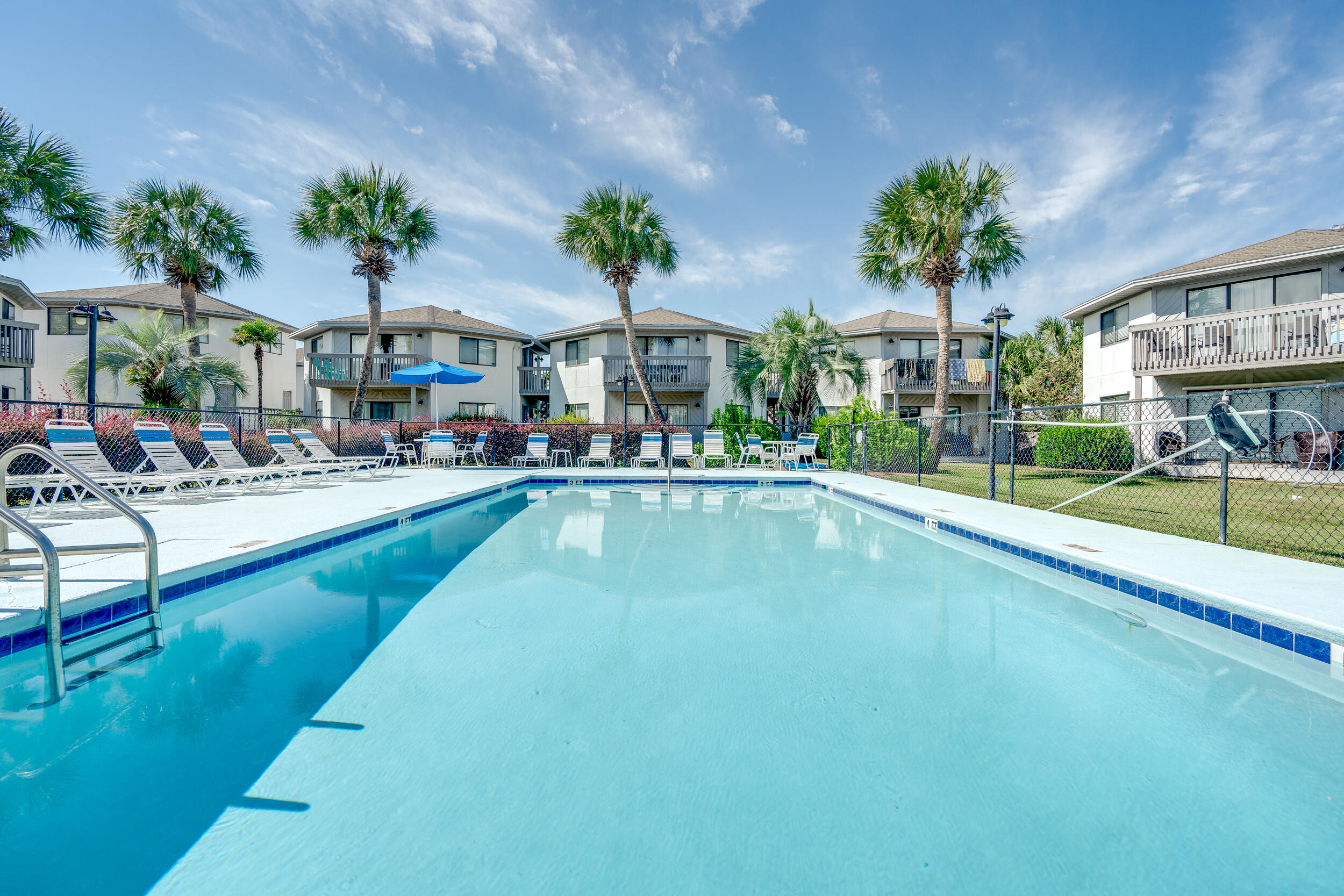 CRYSTAL VILLAGE CONDO PH 1 - Residential