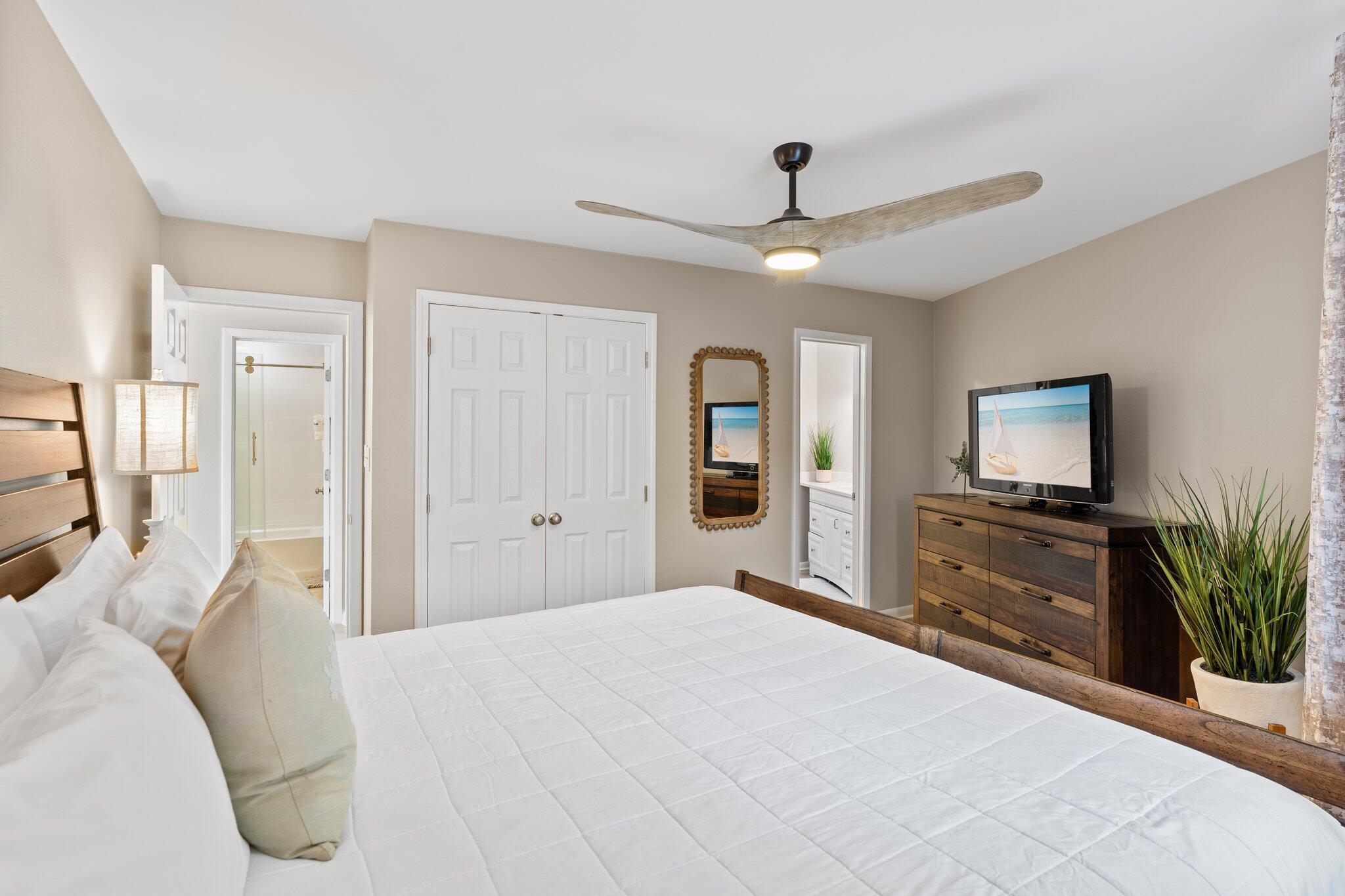 CRYSTAL VILLAGE CONDO PH 1 - Residential