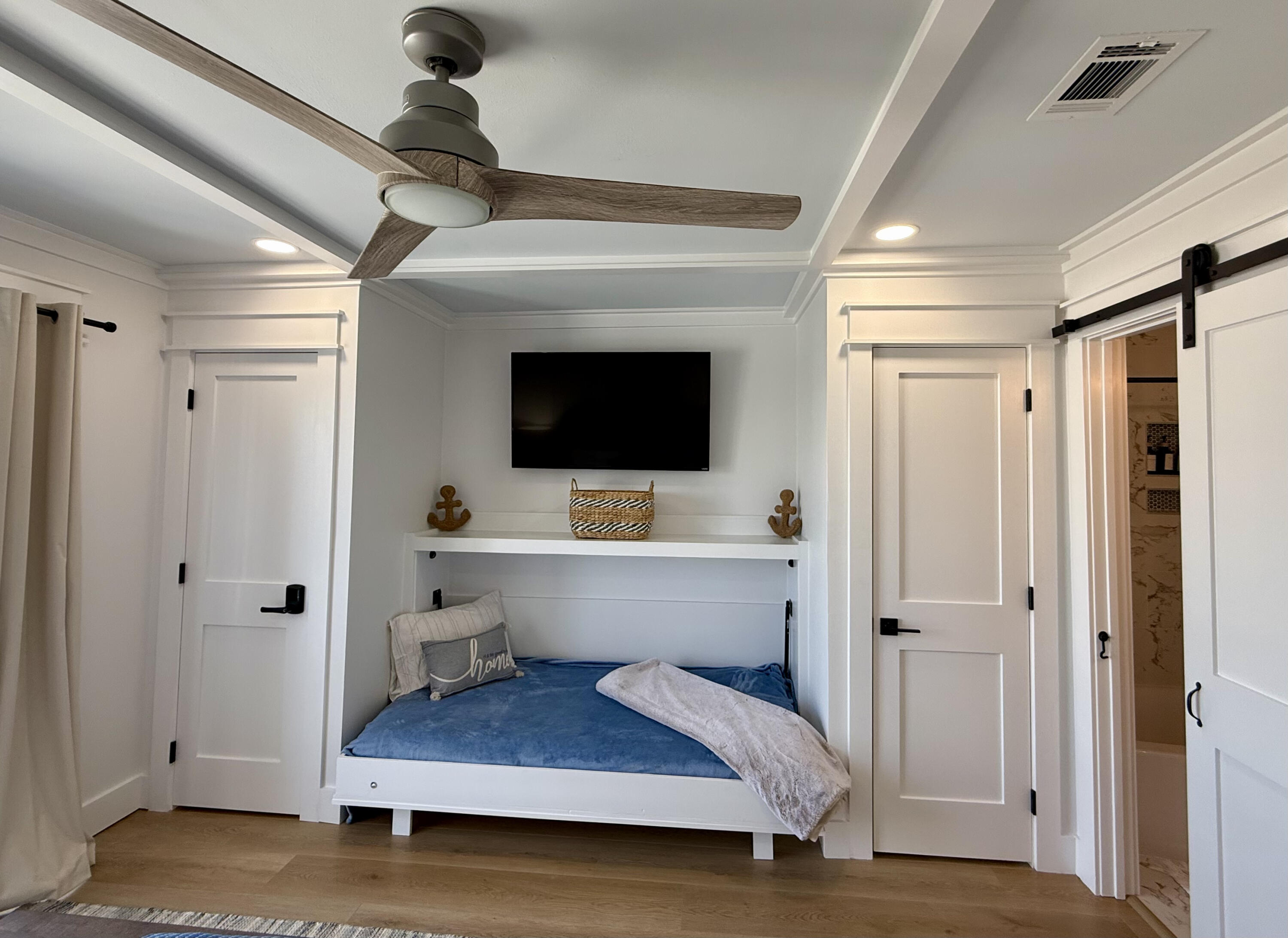 SILVER SANDS TOWNHOMES - Residential