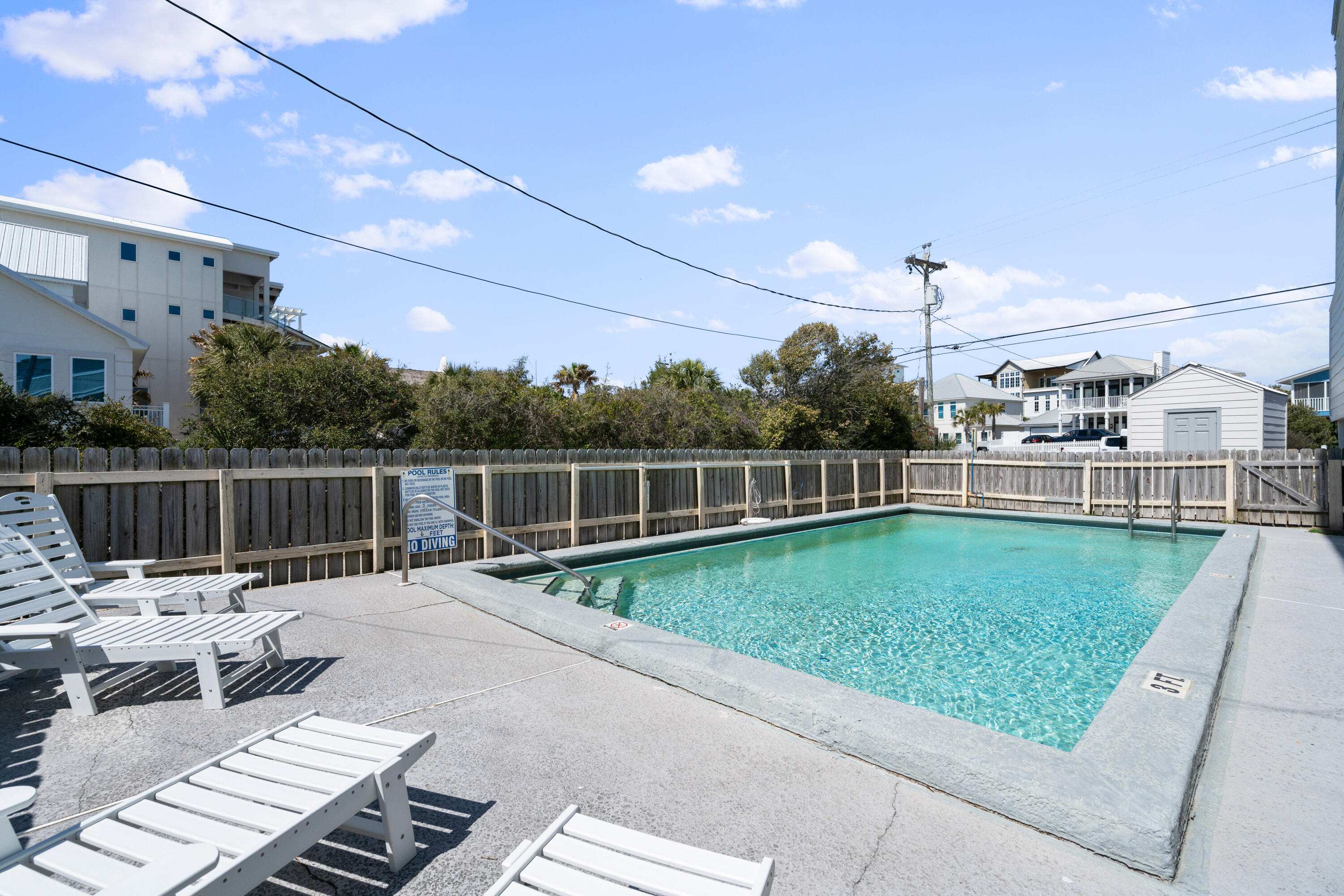 SILVER SANDS TOWNHOMES - Residential
