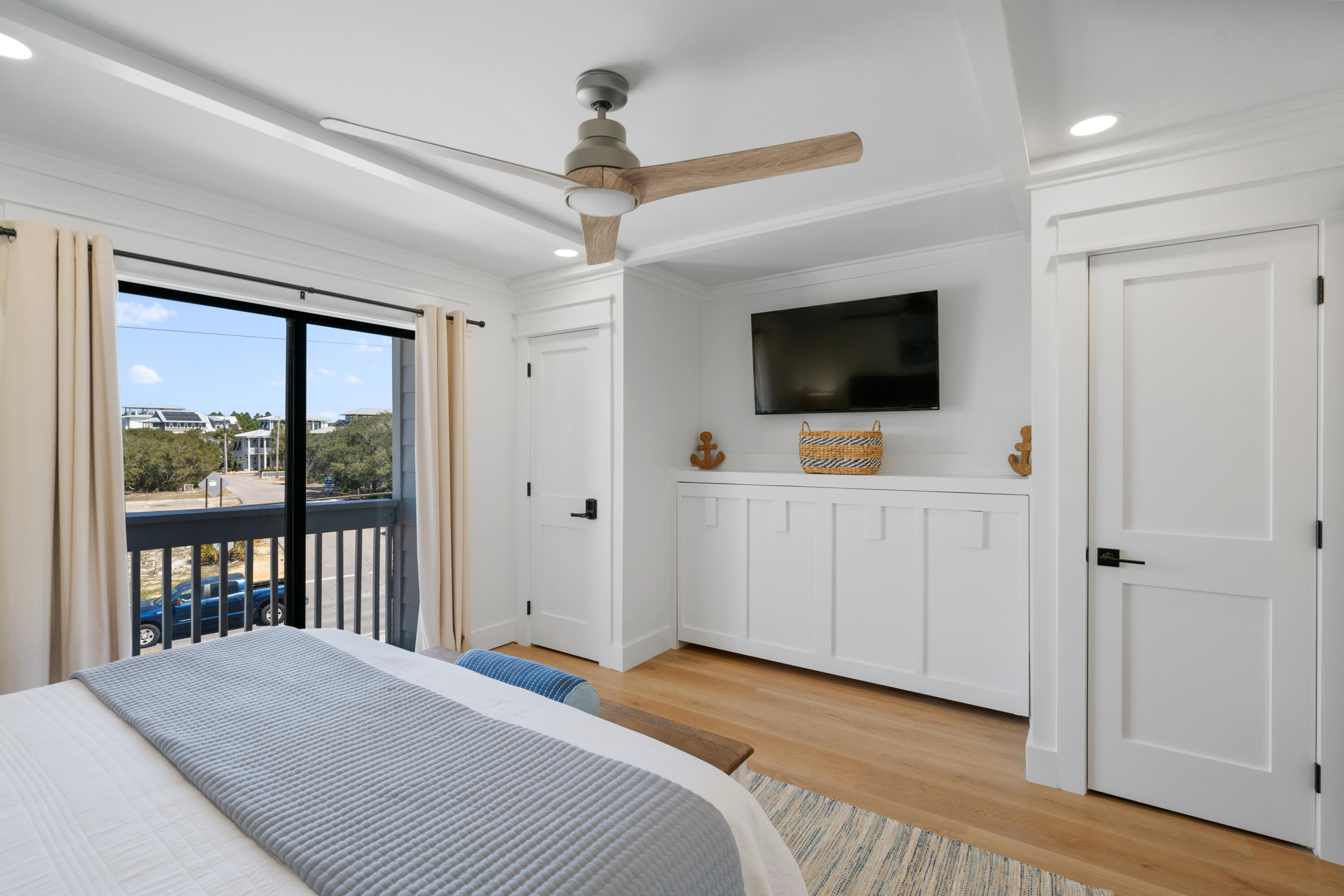 SILVER SANDS TOWNHOMES - Residential