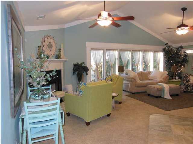 FAIRWAY LAKES PH 1 - Residential