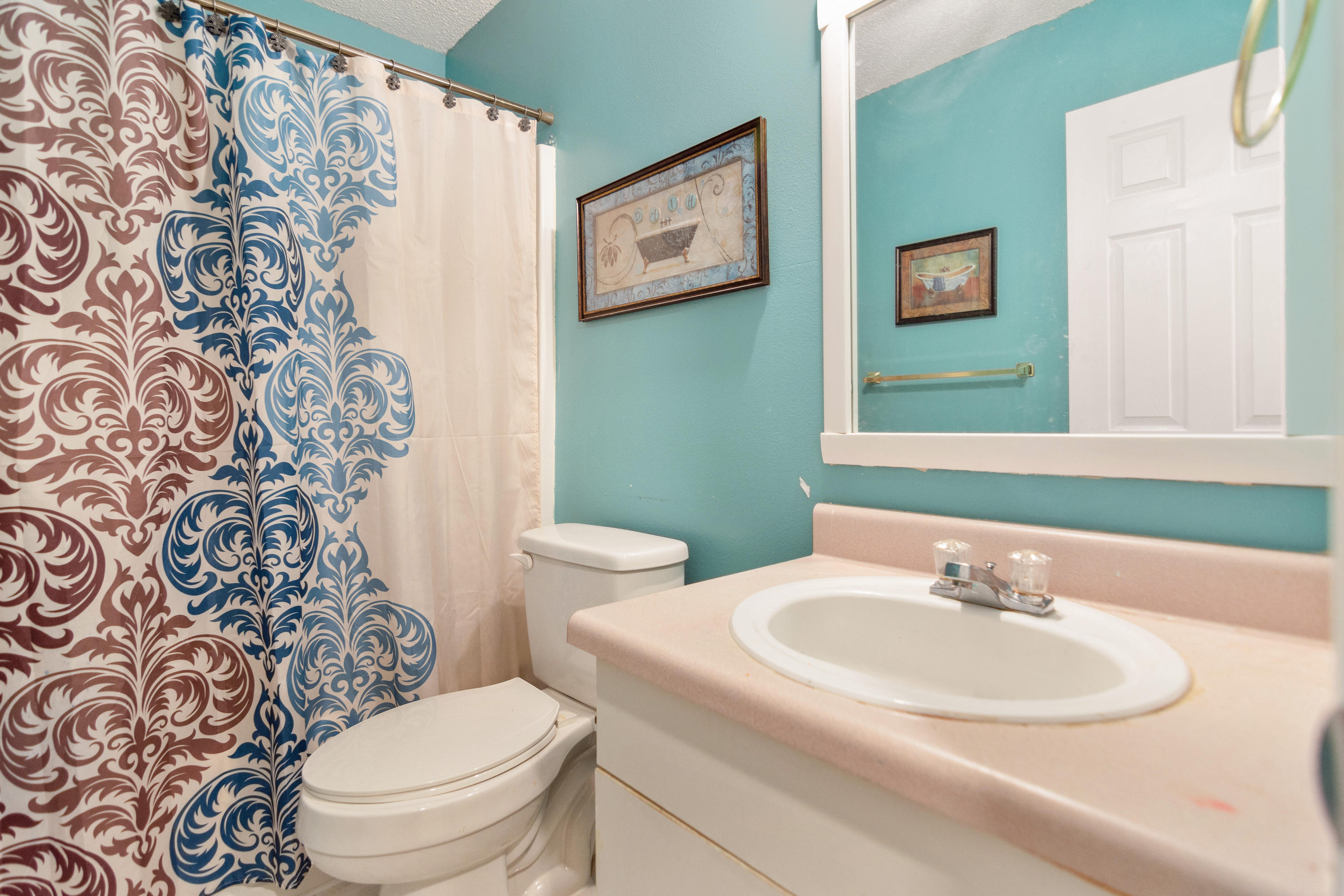 COUNTRYVIEW ESTATES 8TH ADDN - Residential