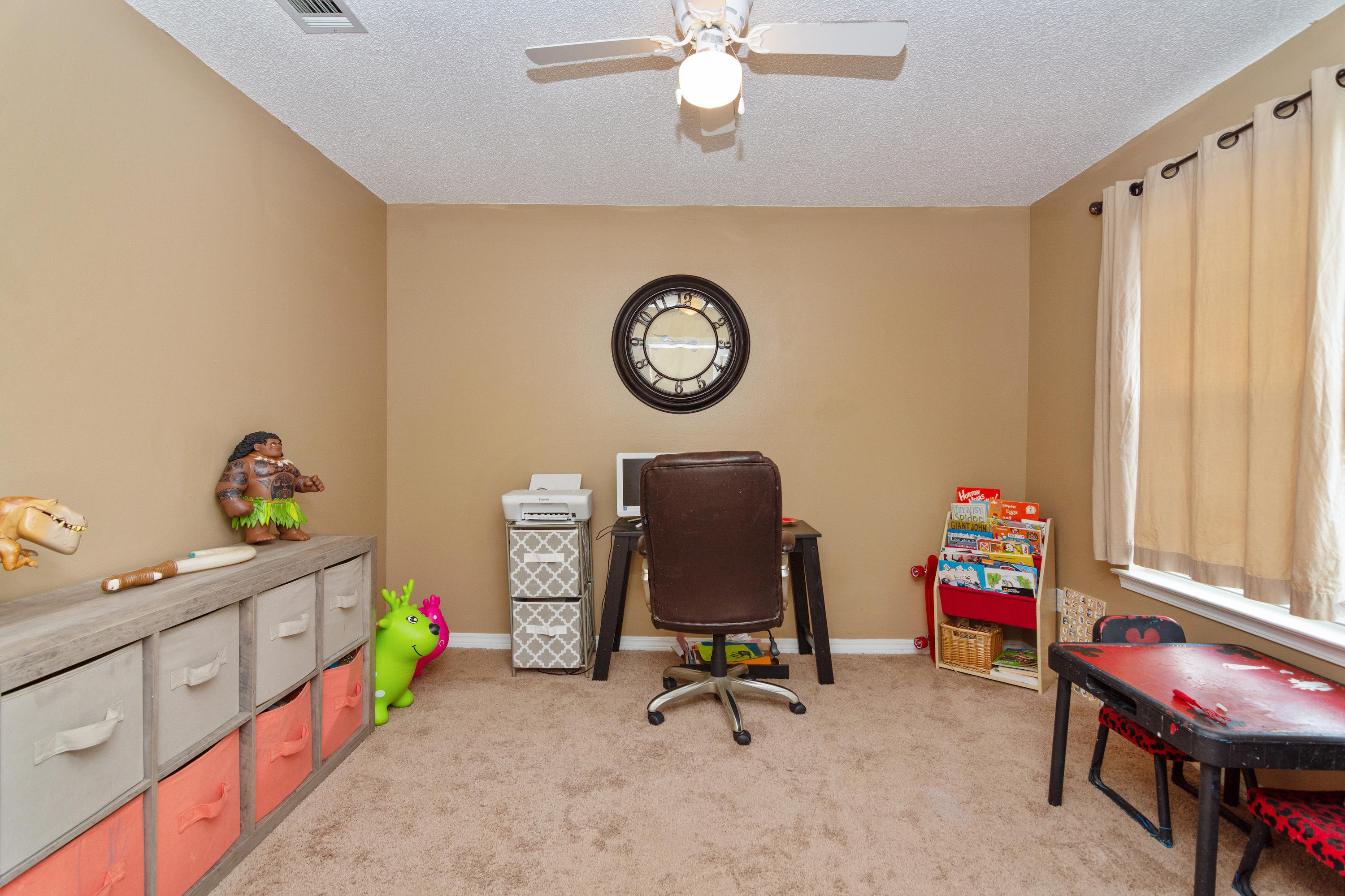 COUNTRYVIEW ESTATES 8TH ADDN - Residential