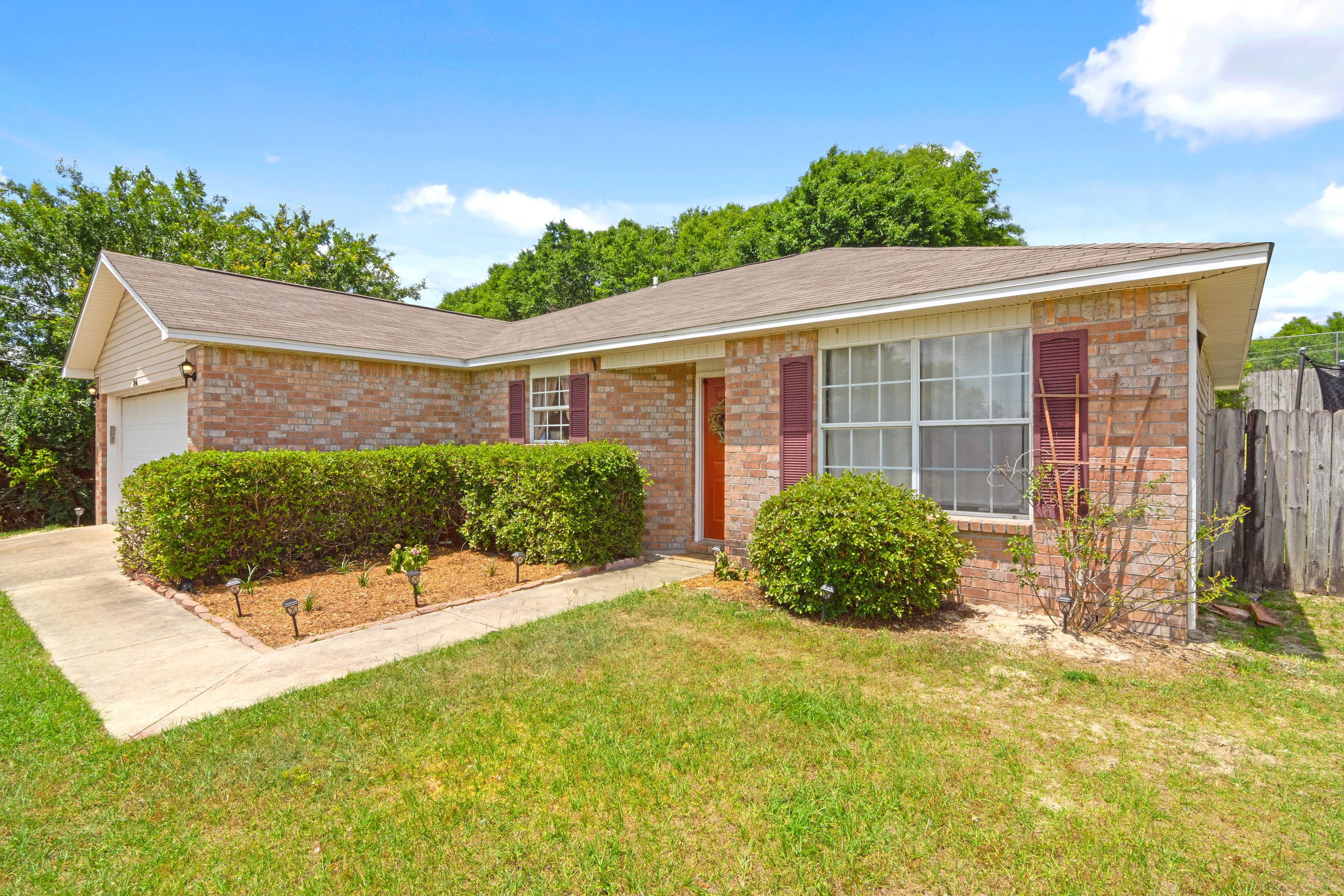 COUNTRYVIEW ESTATES 8TH ADDN - Residential