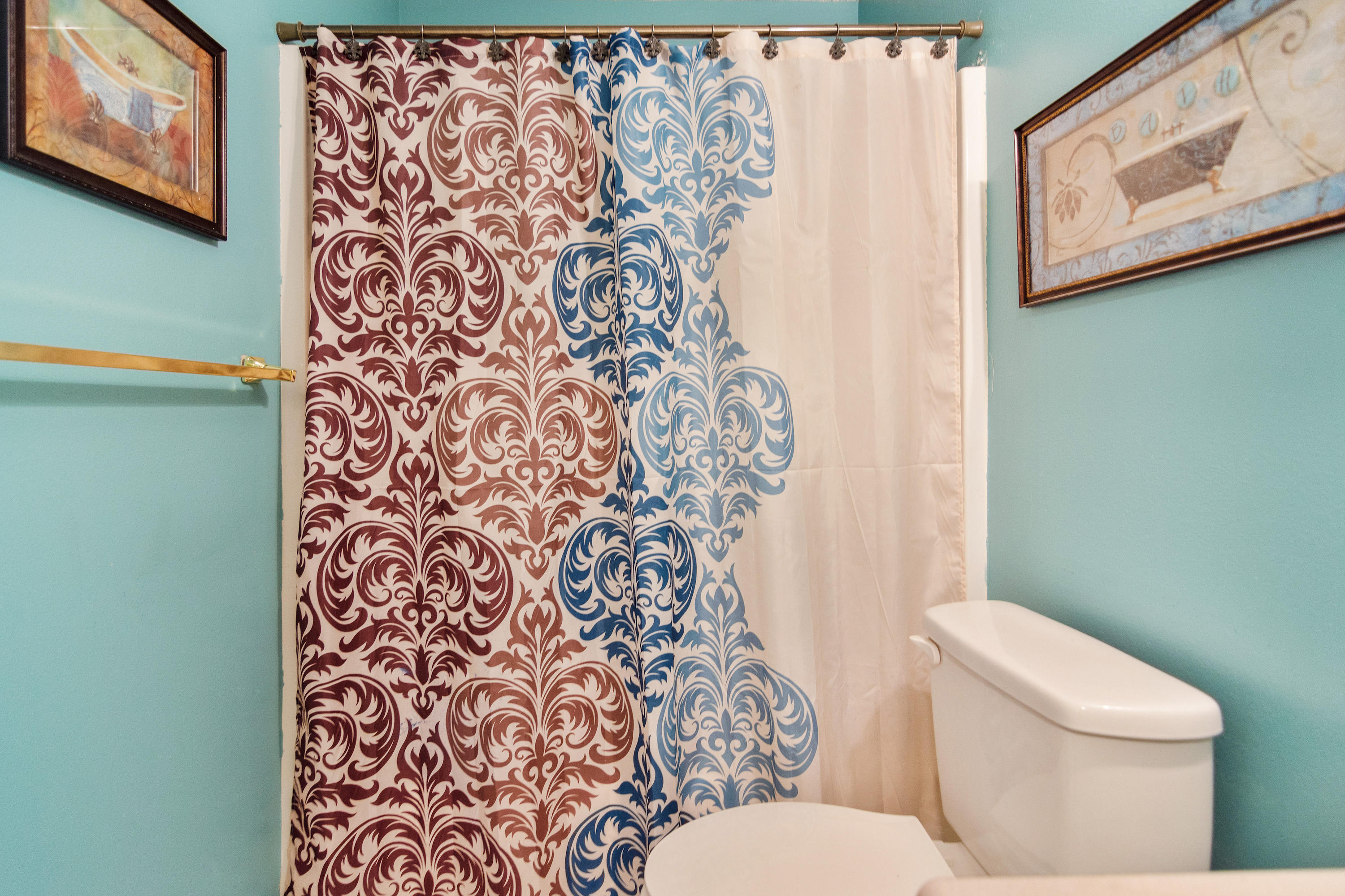 COUNTRYVIEW ESTATES 8TH ADDN - Residential