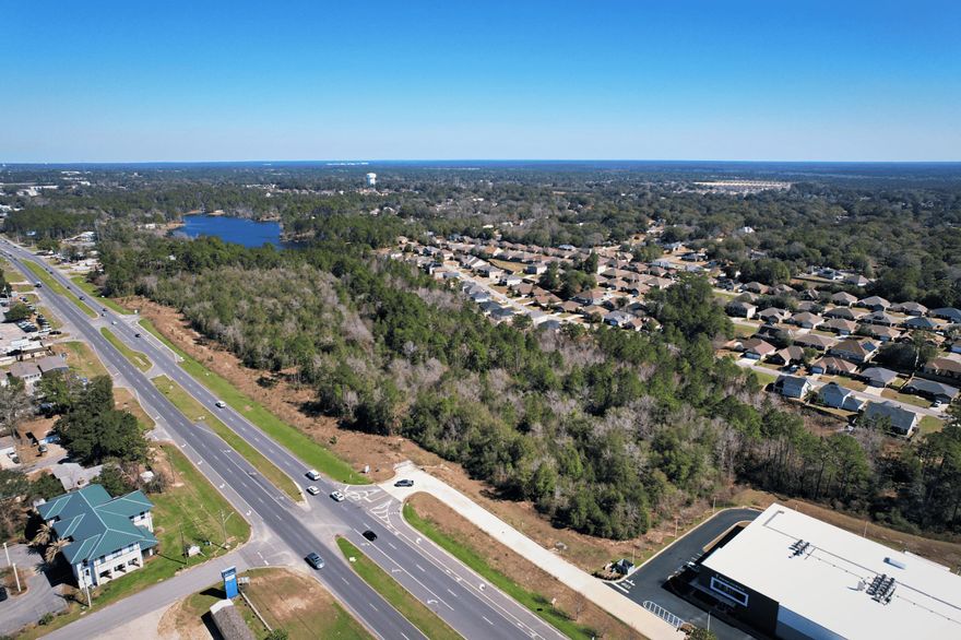 15.26 acres for sale along Highway 85 S in Crestview, FL. With over 52,000 vehicles per day, this is an incredible opportunity for development! Lot can be sold as a whole or divided into parcels.