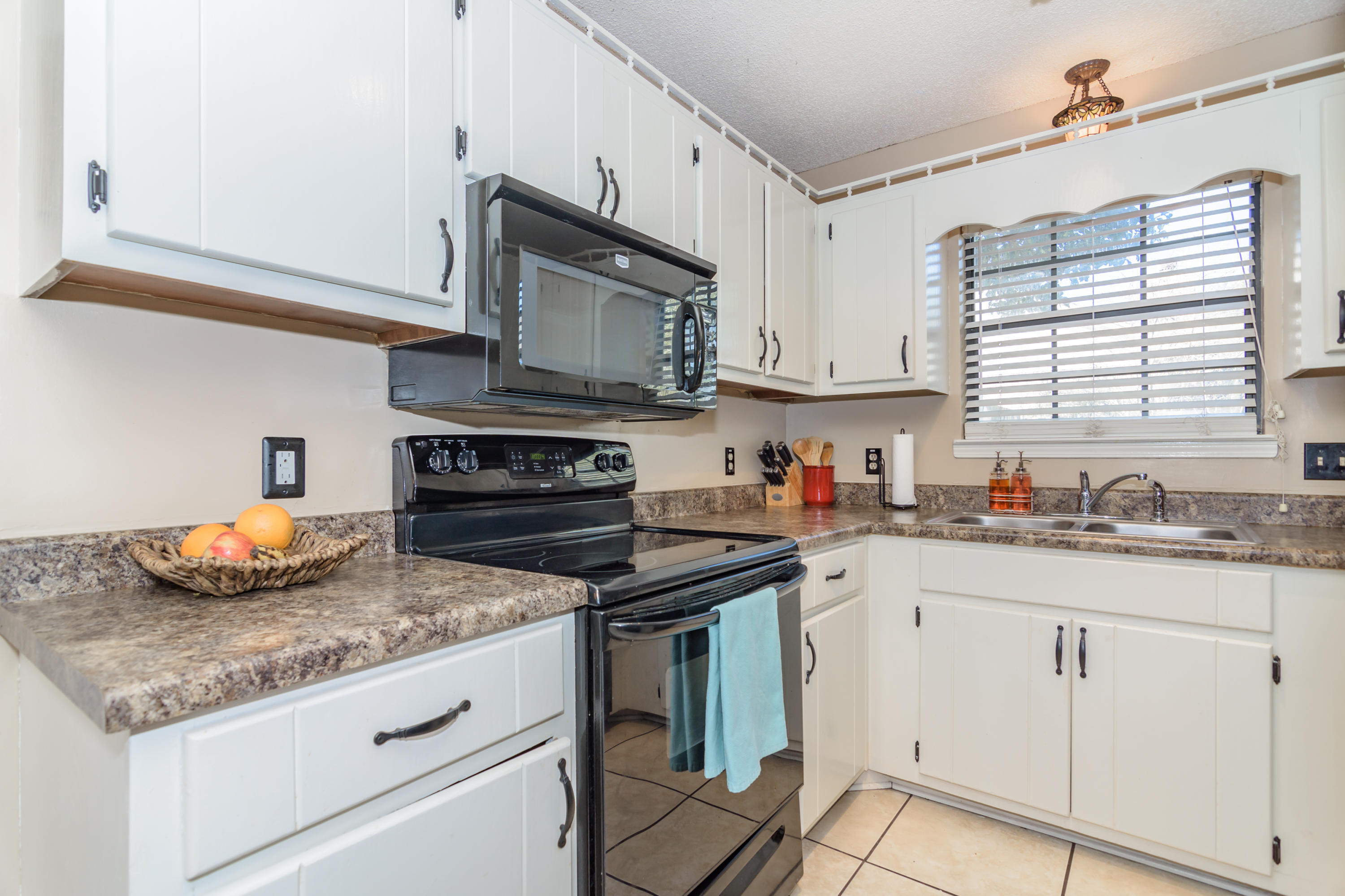 COUNTRYVIEW ESTATES 6TH ADDN PH2 - Residential