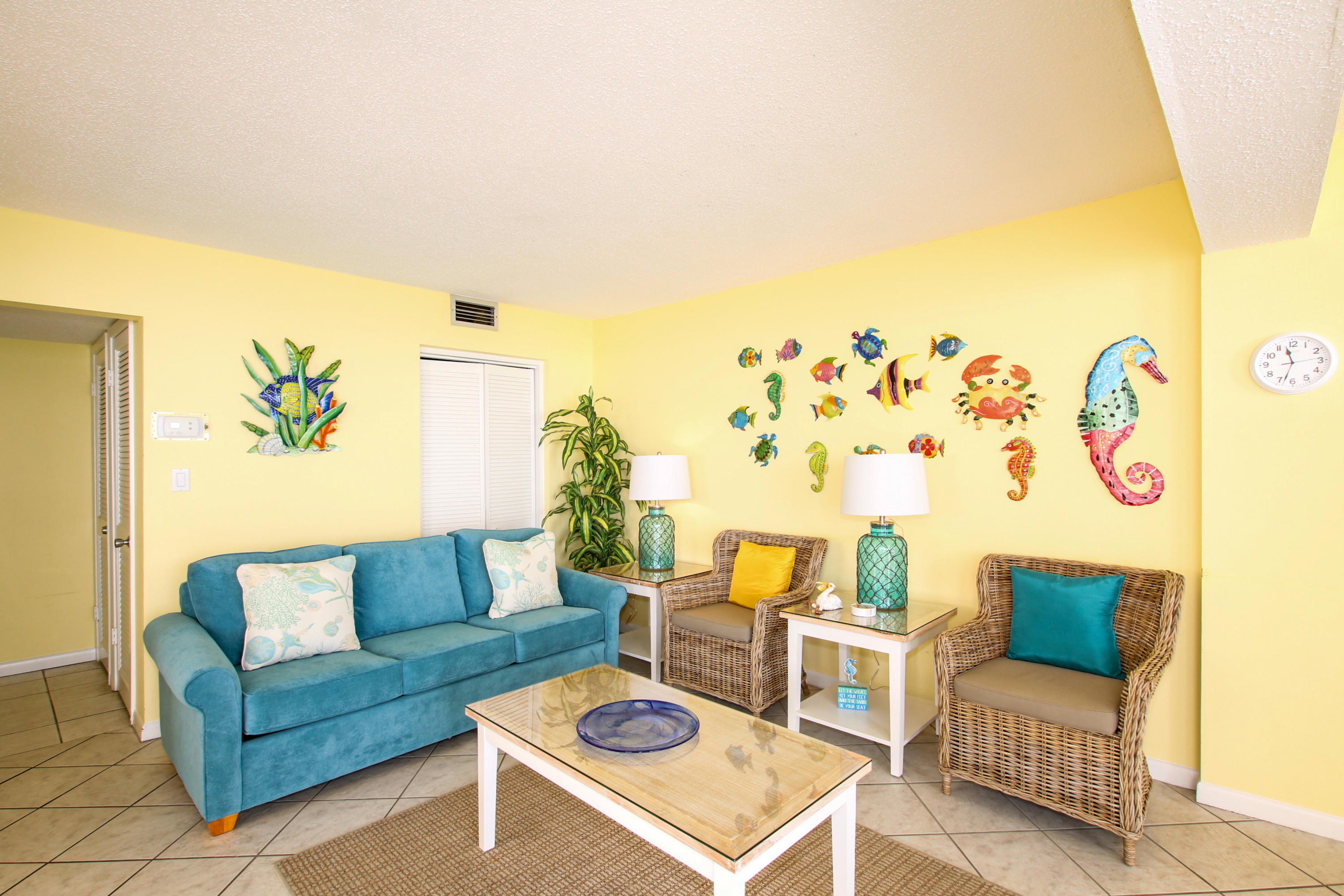 SHORELINE TOWERS 1 - Residential