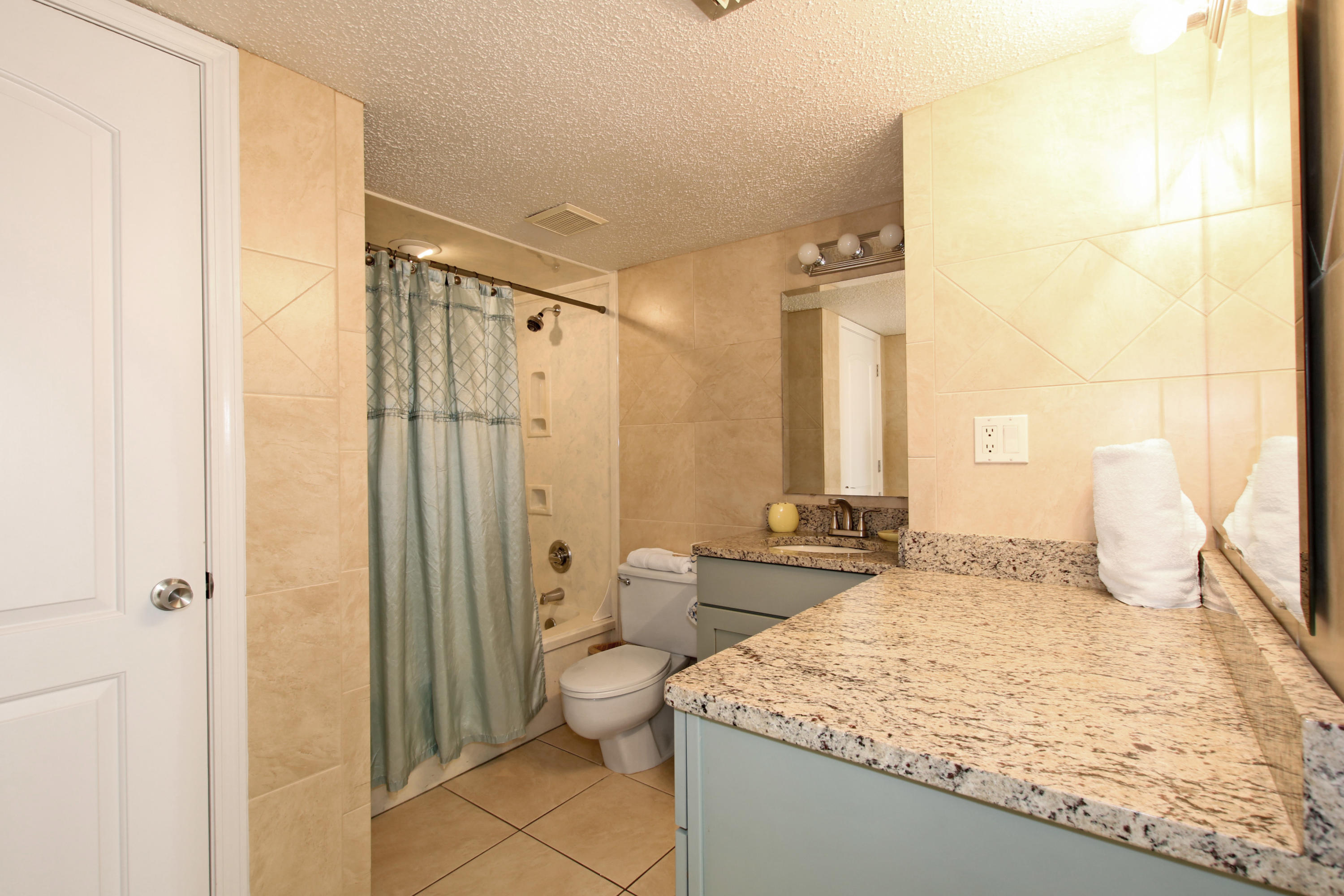 SHORELINE TOWERS 1 - Residential