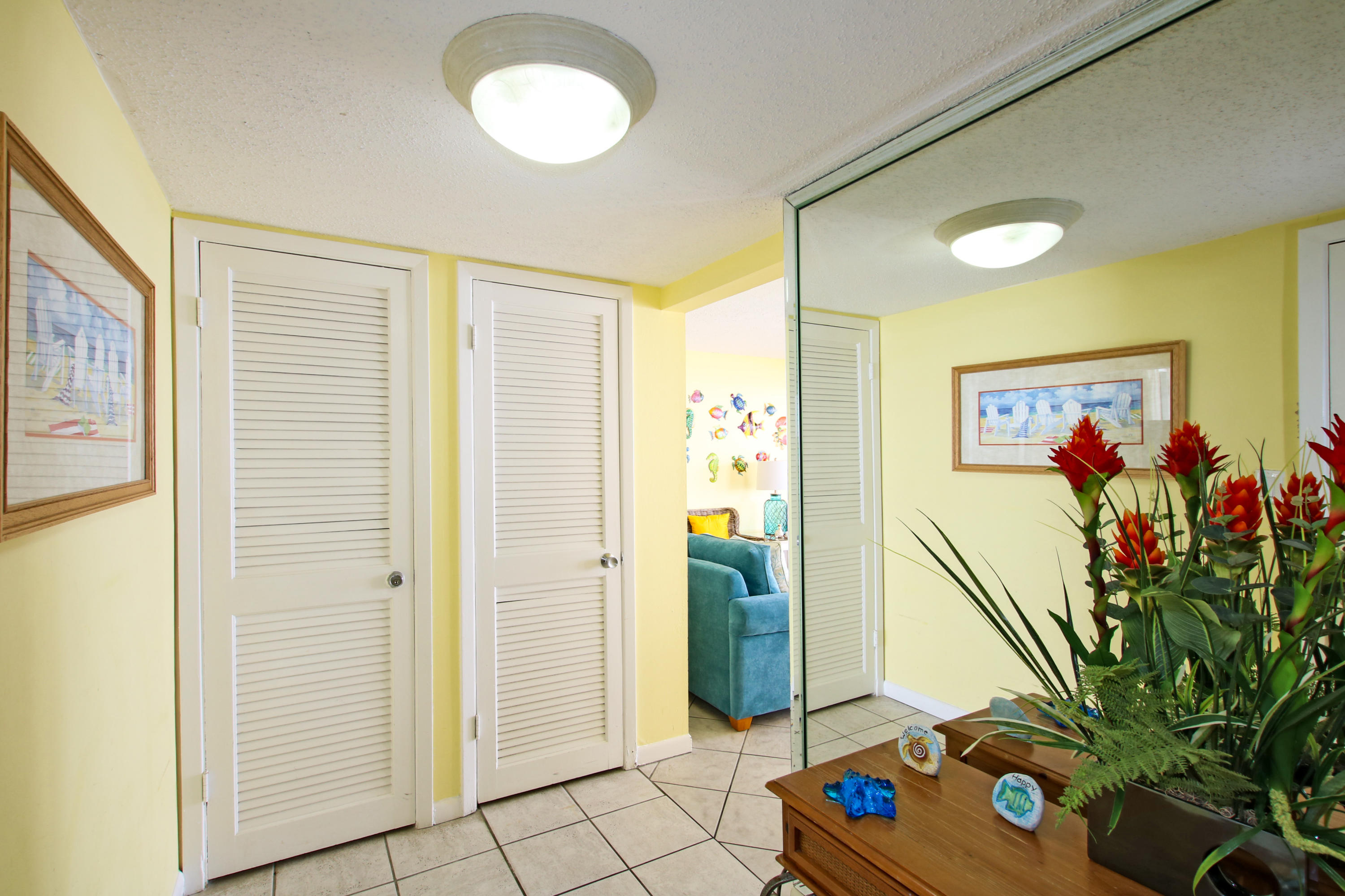 SHORELINE TOWERS 1 - Residential