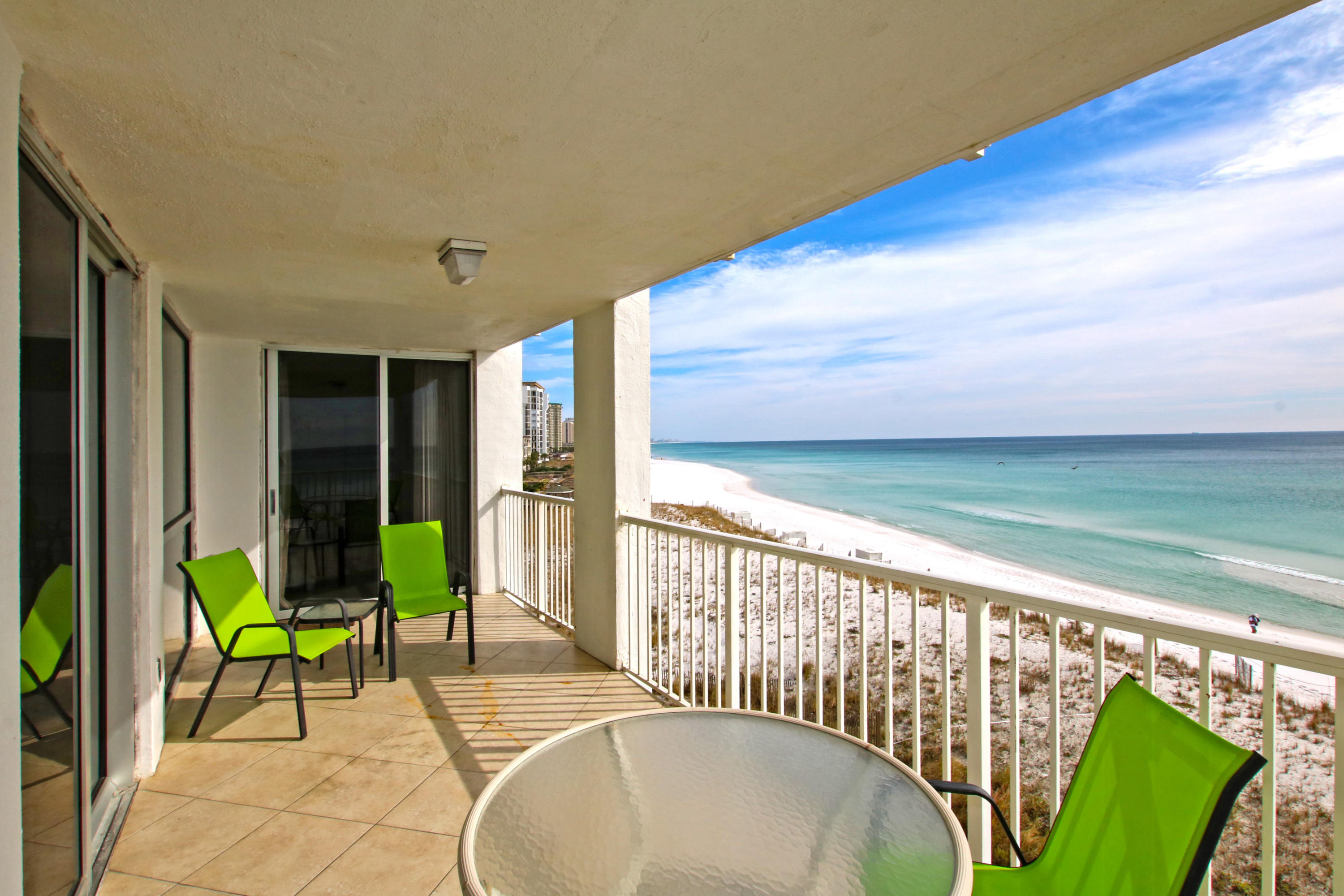 SHORELINE TOWERS 1 - Residential