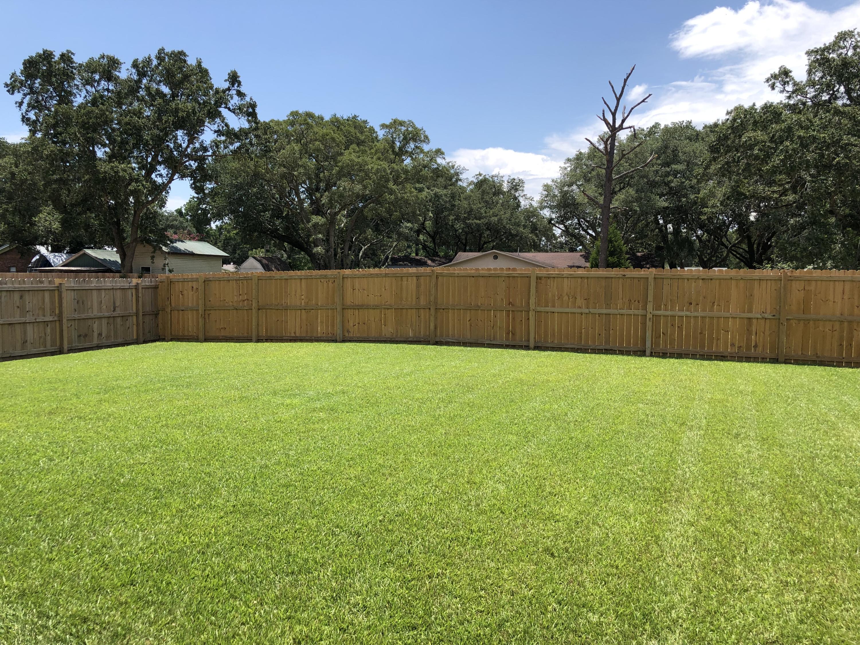 CREDENCE CROSSING - Residential