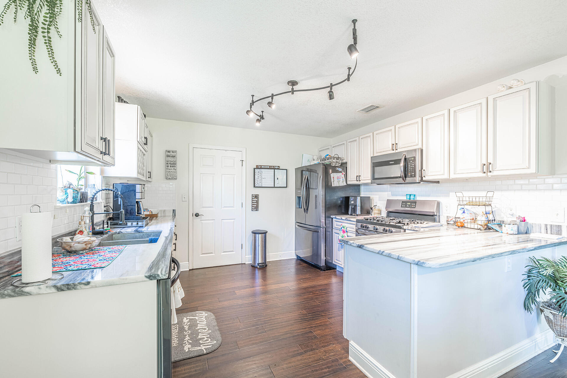 BLUE PINE VILLAGE PH 5 - Residential