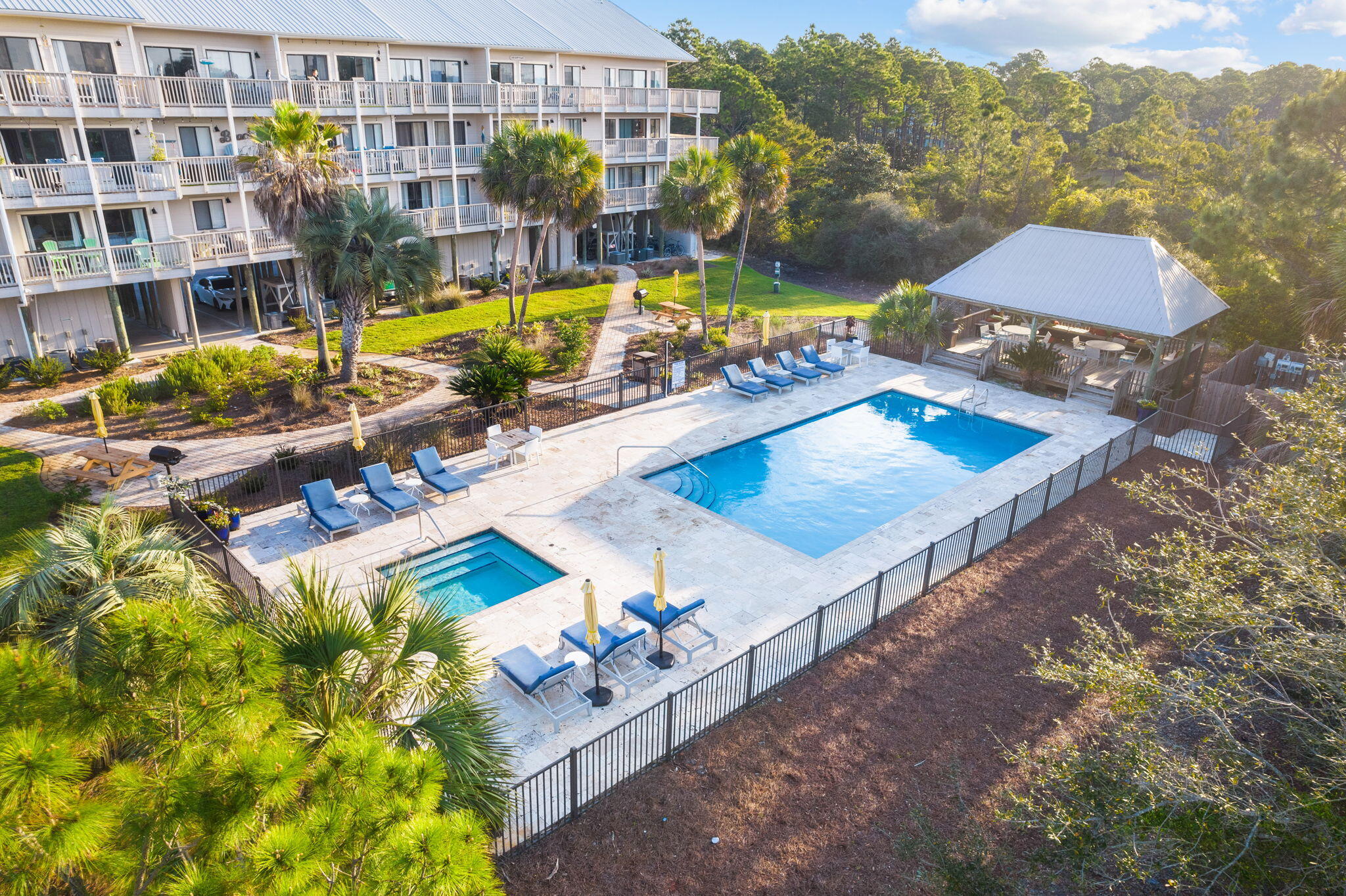 BEACHFRONT 2 PH 1 - Residential