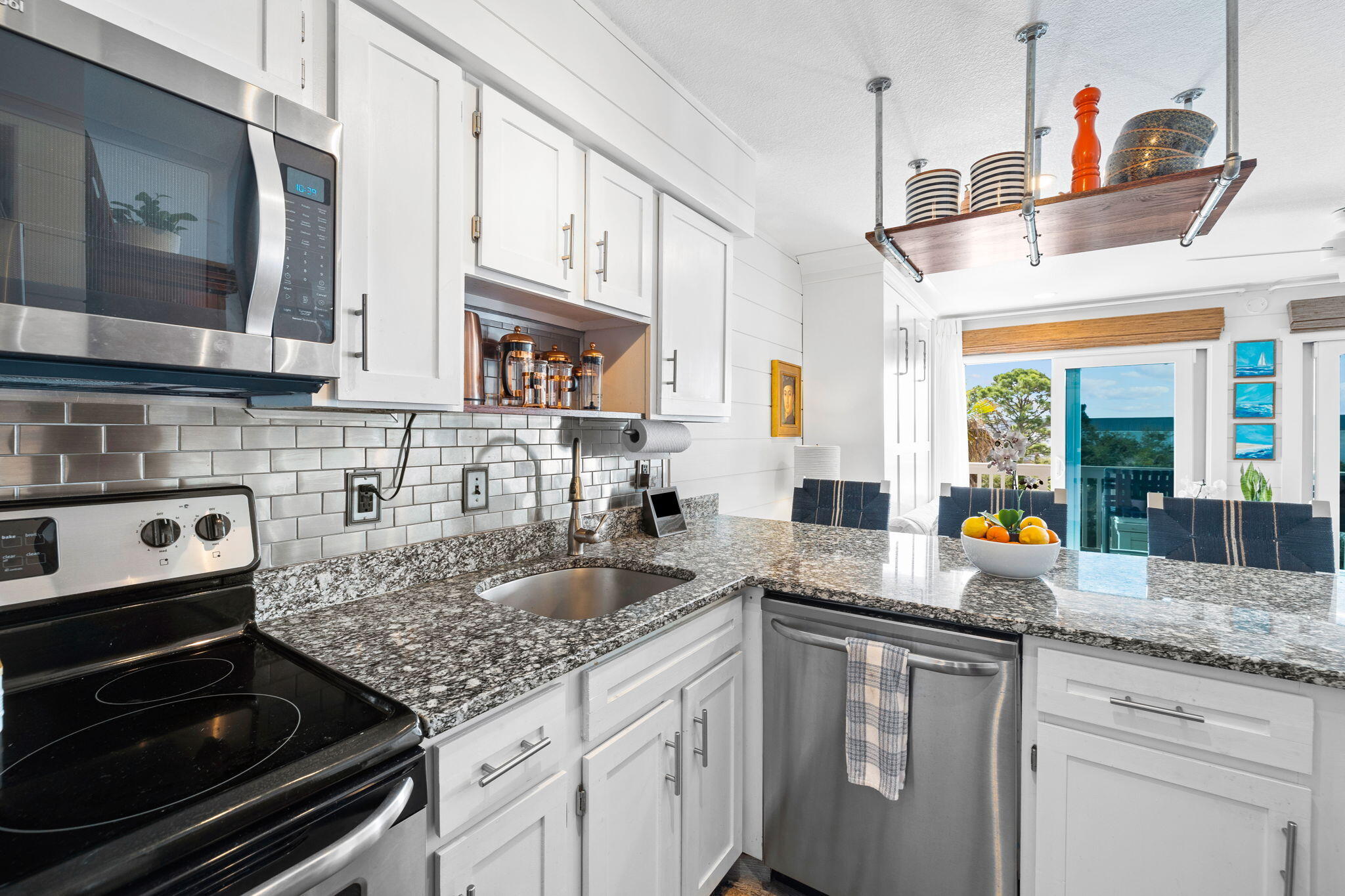 BEACHFRONT 2 PH 1 - Residential