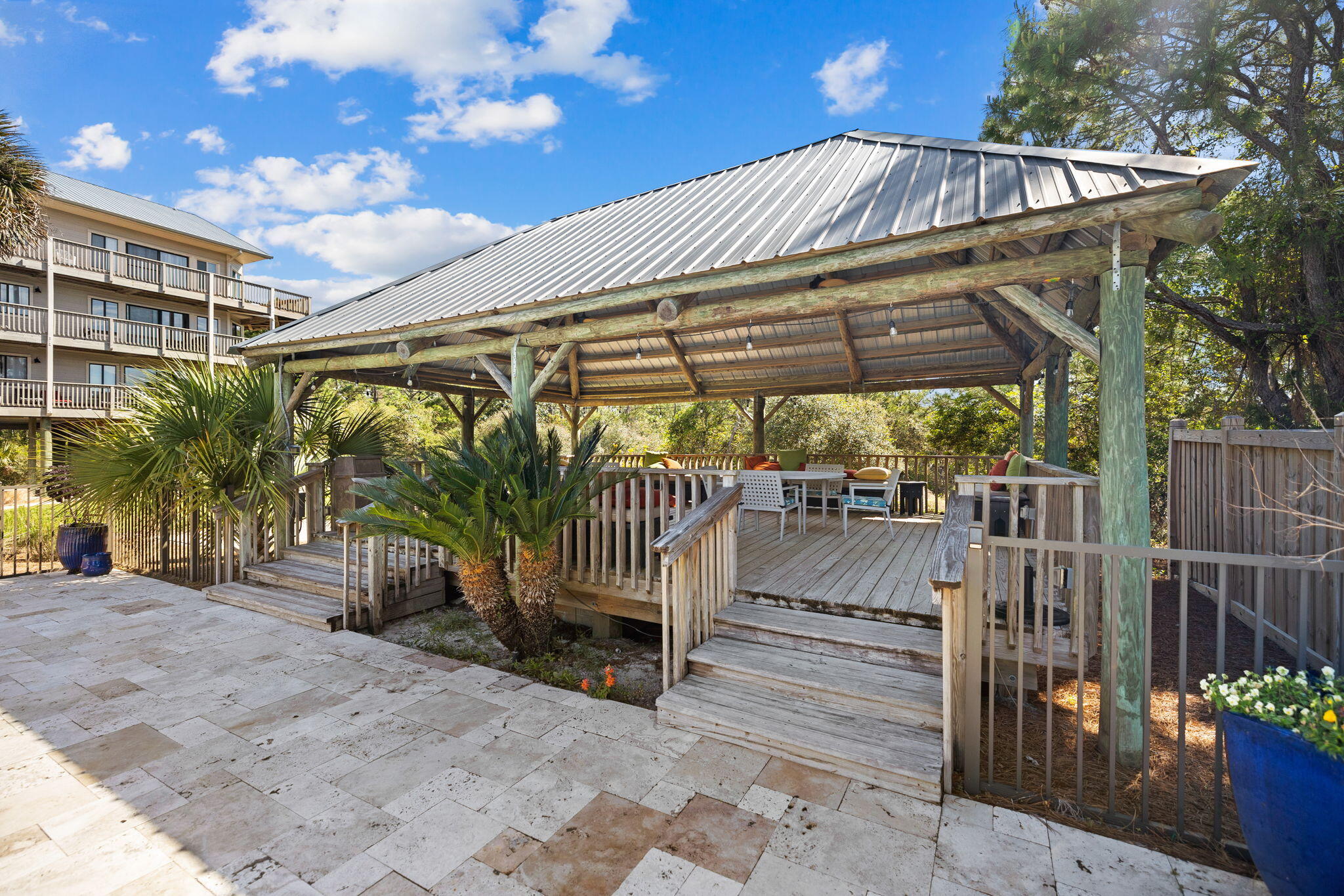 BEACHFRONT 2 PH 1 - Residential