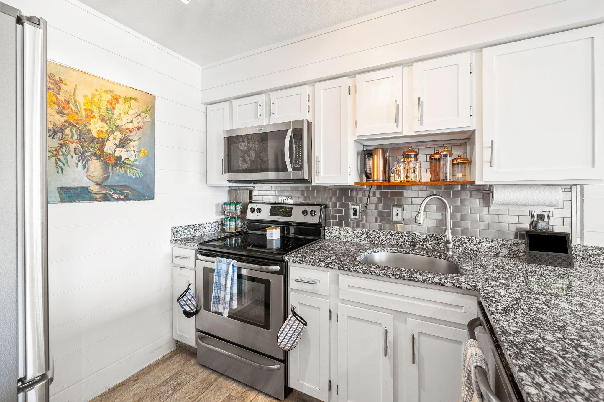 BEACHFRONT 2 PH 1 - Residential