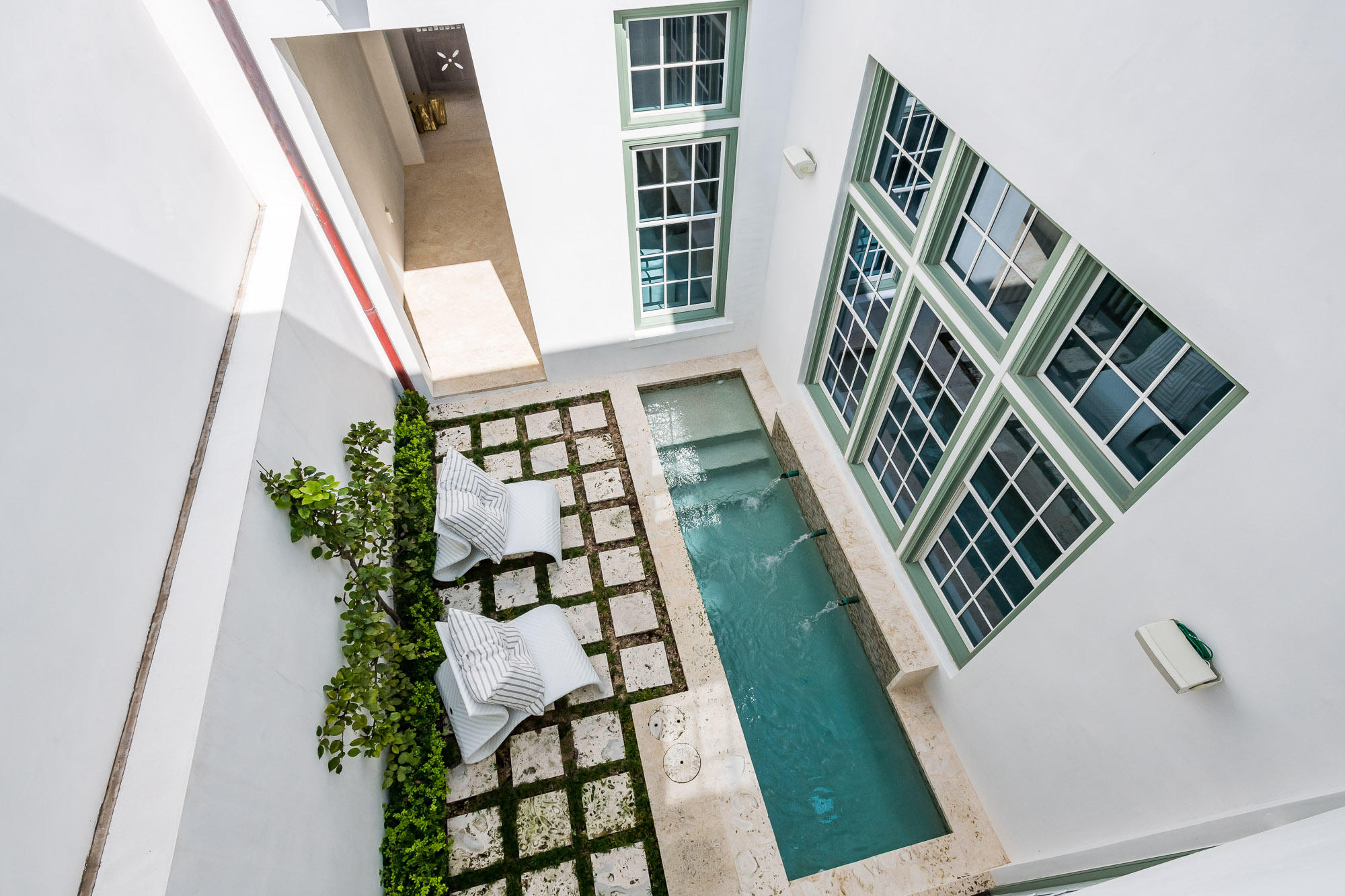ALYS BEACH - Residential