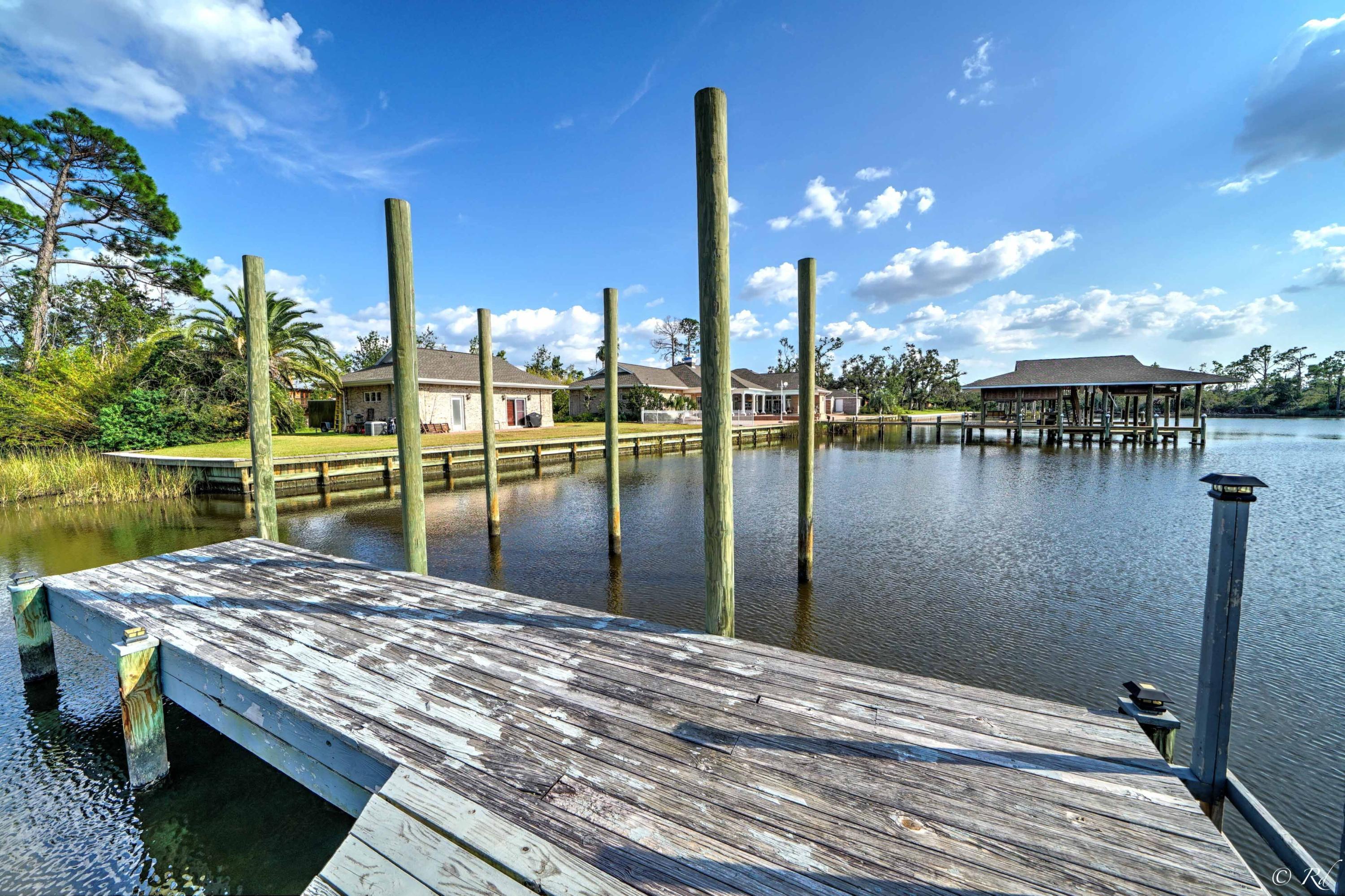 POINT HAVENWOOD - Residential