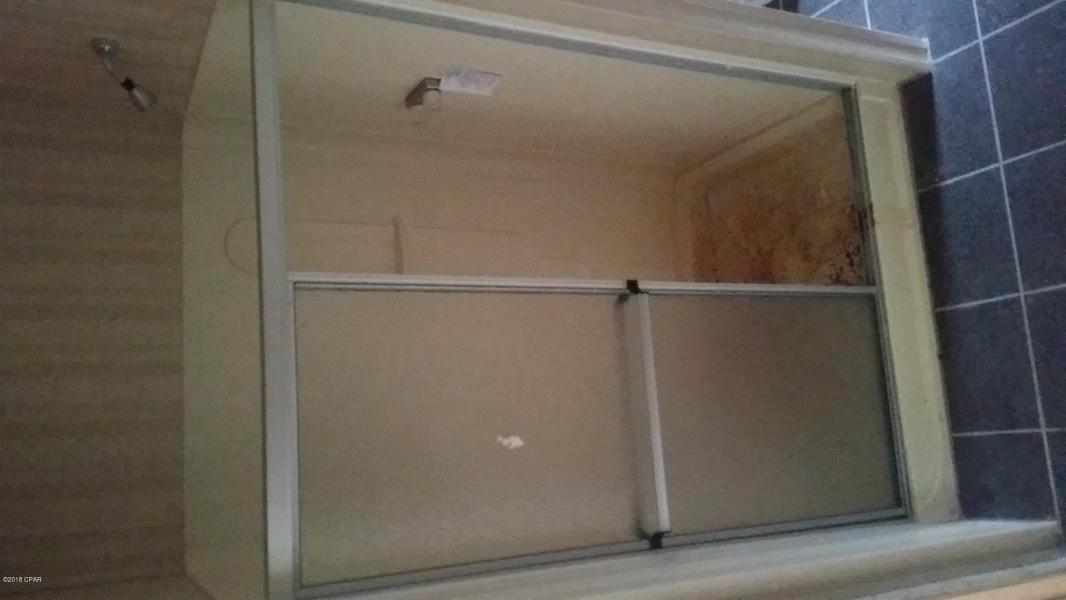 TUNG GROVE ESTATES 1ST ADDN - Residential