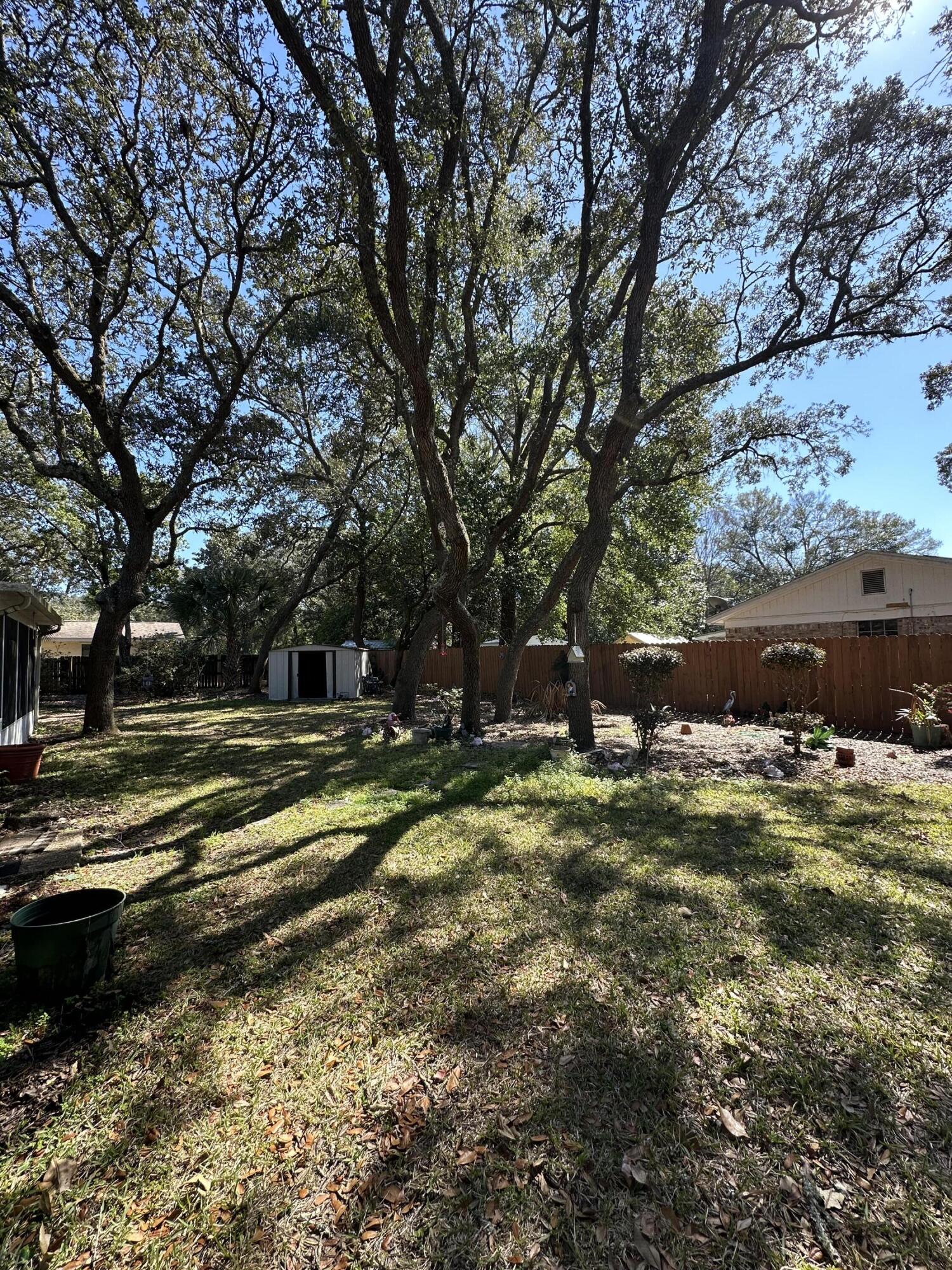 BAYSHORE PARK UNIT 3 - Residential