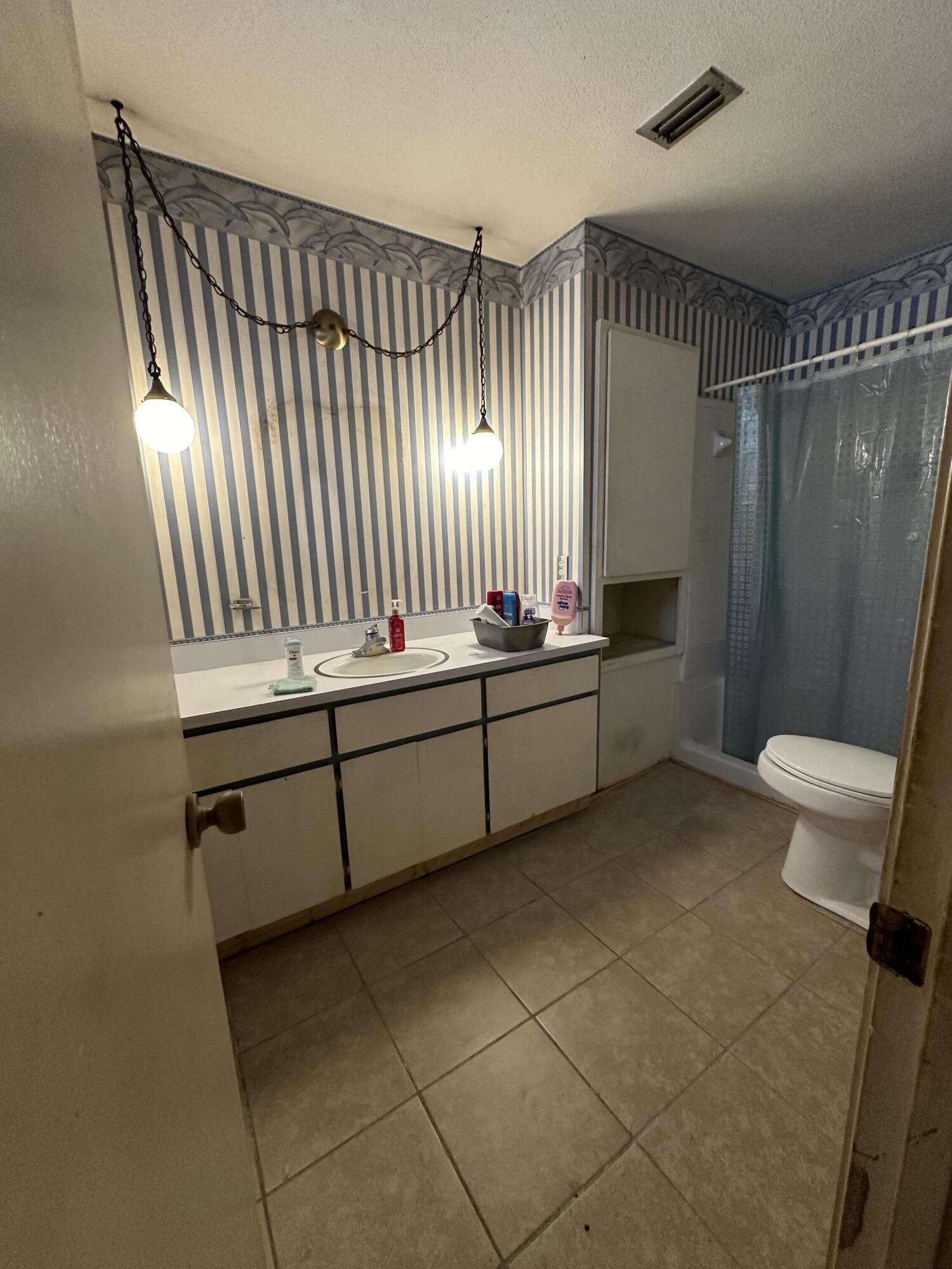 BAYSHORE PARK UNIT 3 - Residential