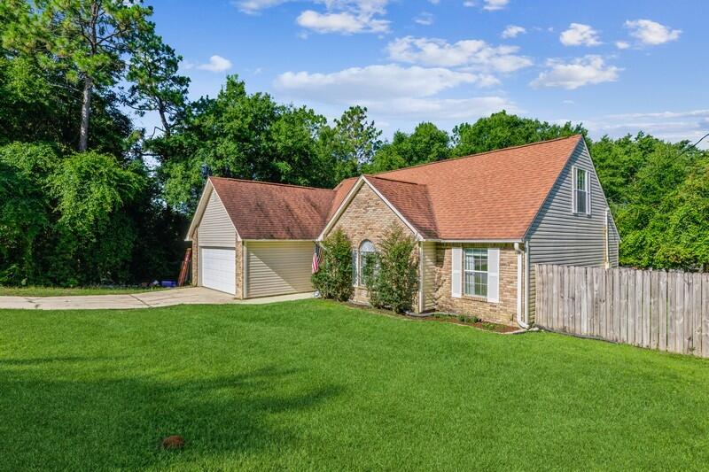 KINGS CROSSING PH II LOT 28 BLK 1 - Residential