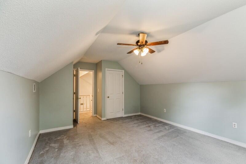 KINGS CROSSING PH II LOT 28 BLK 1 - Residential