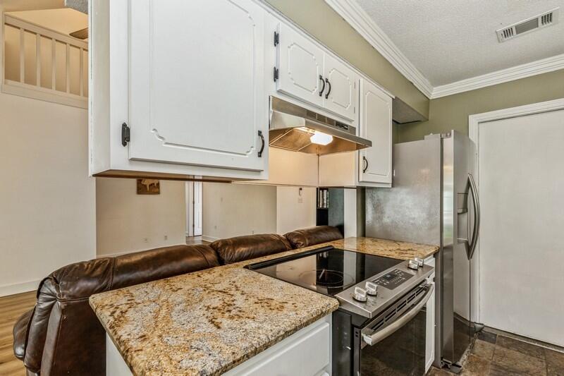 KINGS CROSSING PH II LOT 28 BLK 1 - Residential