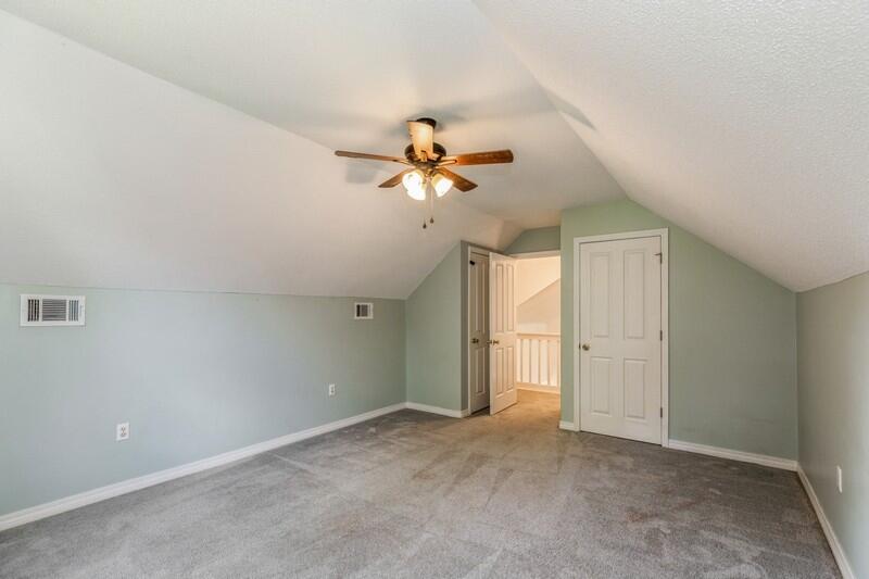 KINGS CROSSING PH II LOT 28 BLK 1 - Residential