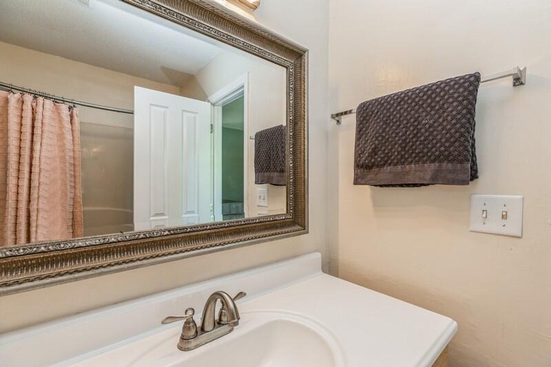 KINGS CROSSING PH II LOT 28 BLK 1 - Residential