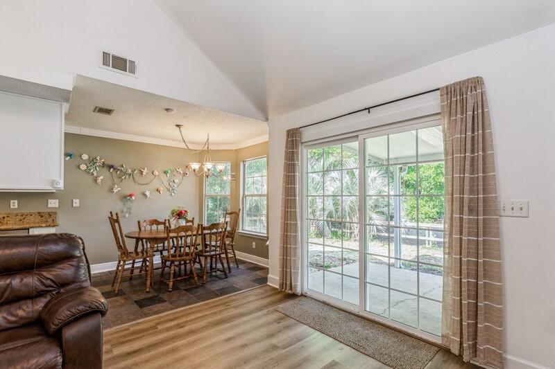 KINGS CROSSING PH II LOT 28 BLK 1 - Residential