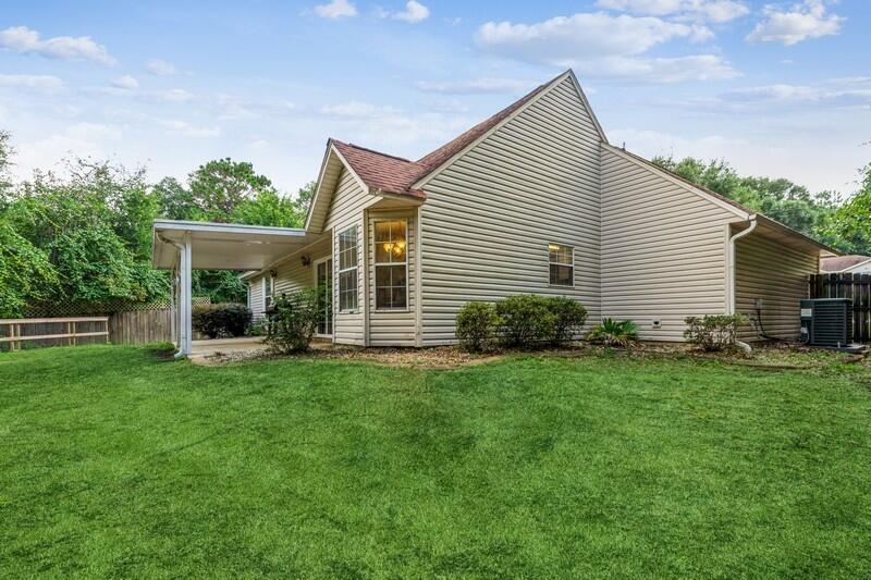 KINGS CROSSING PH II LOT 28 BLK 1 - Residential