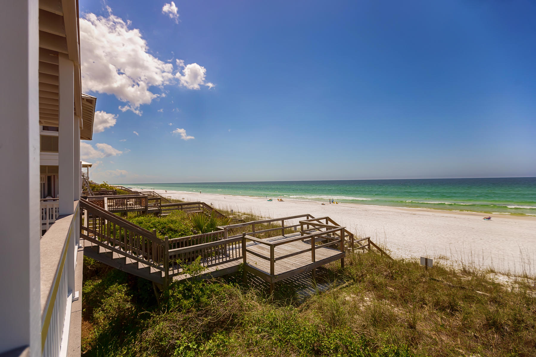 SUNRISE BEACH - Residential