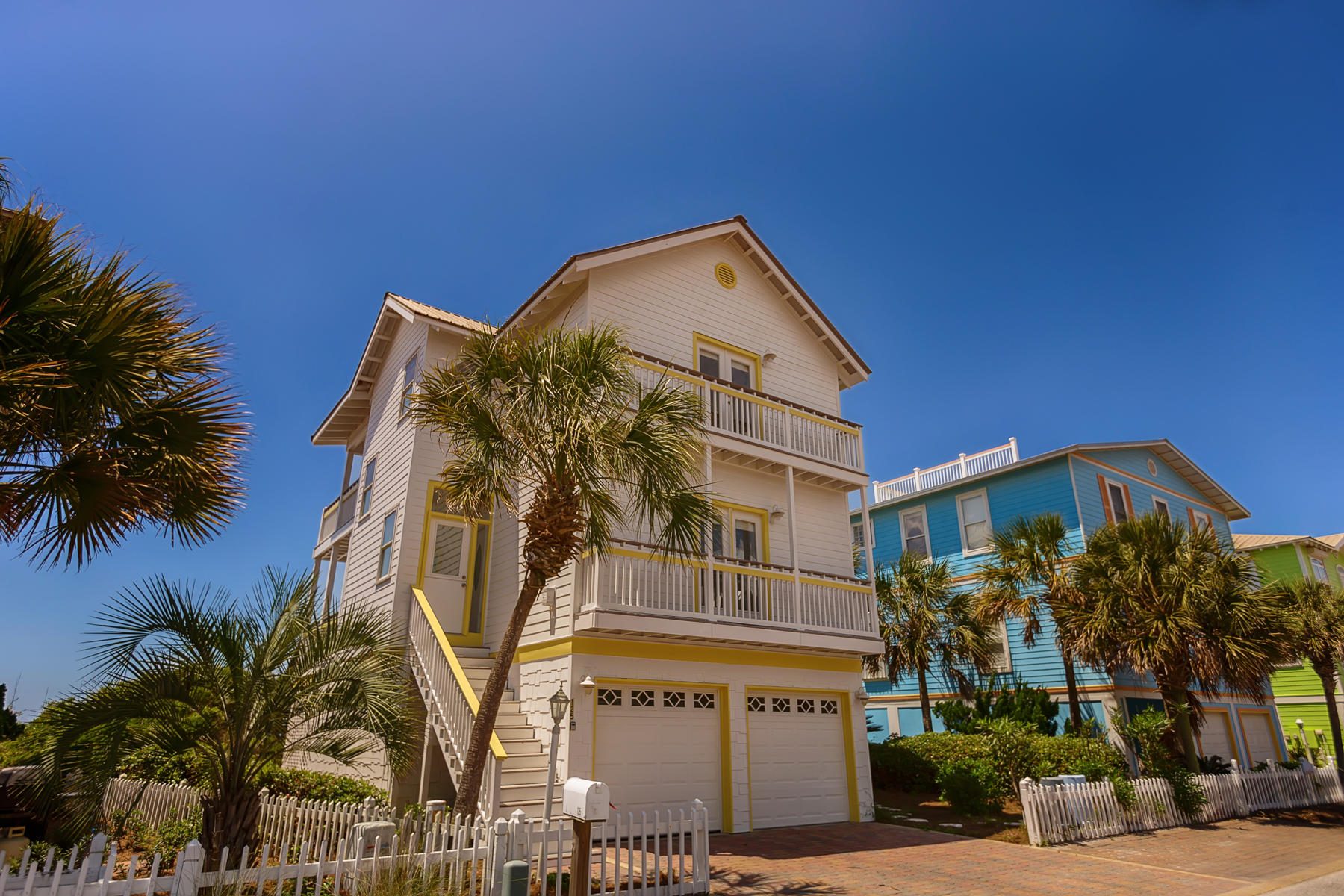 SUNRISE BEACH - Residential