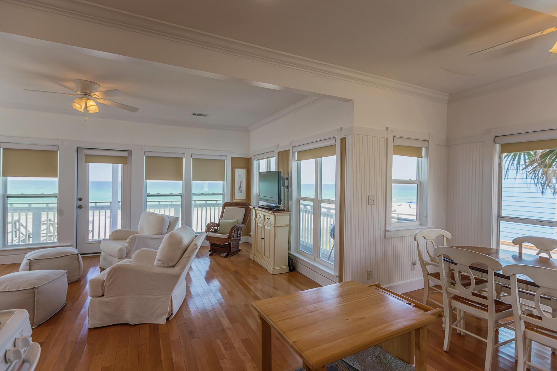 SUNRISE BEACH - Residential