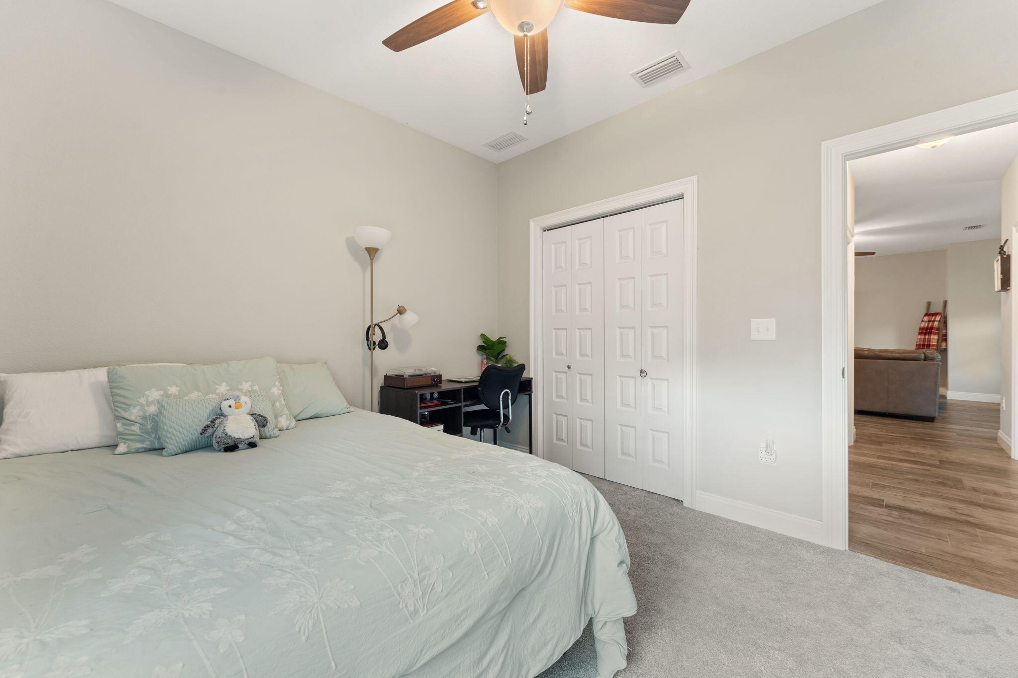 CRESCENT SHORES - Residential