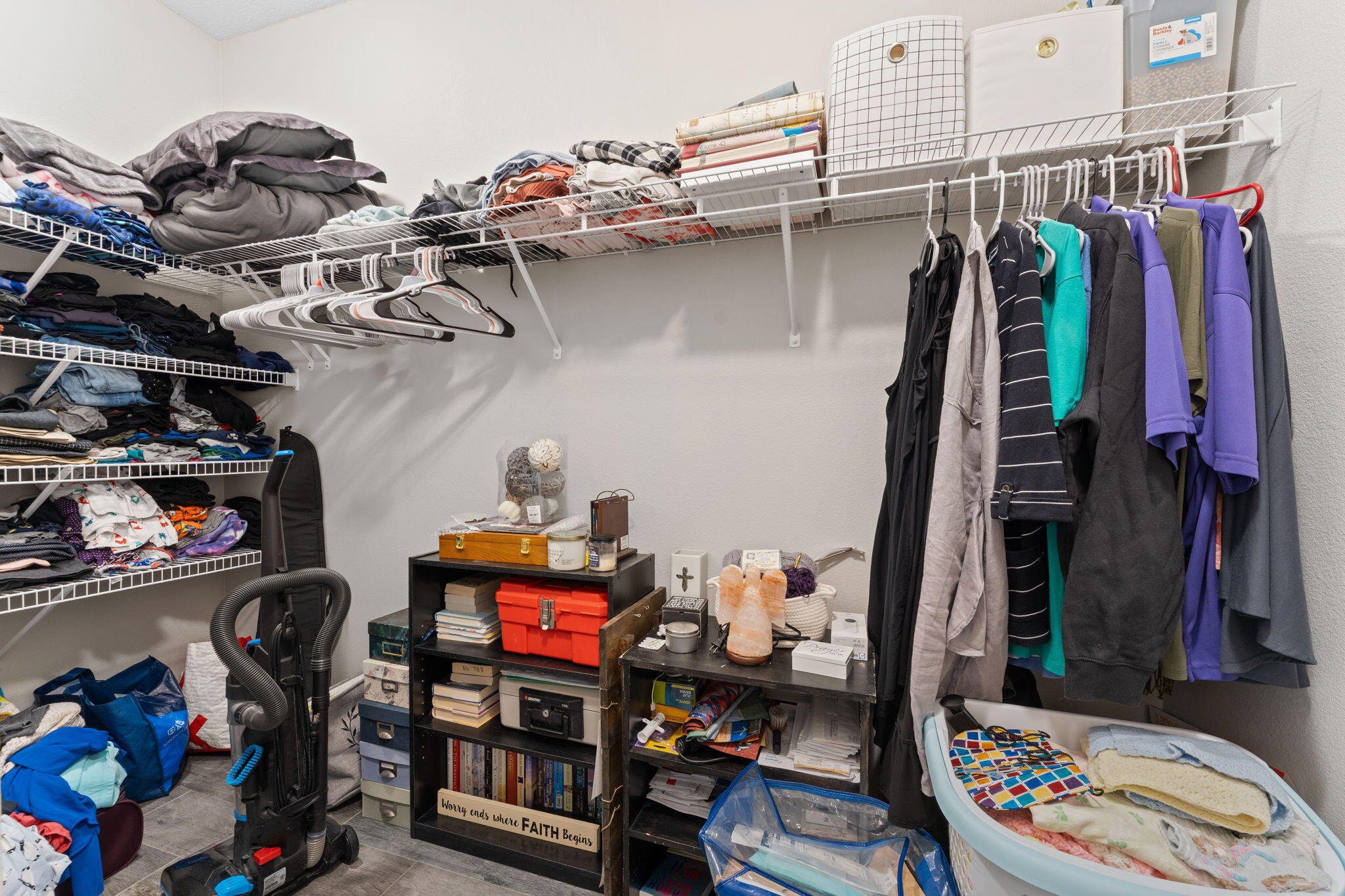 CRESCENT SHORES - Residential