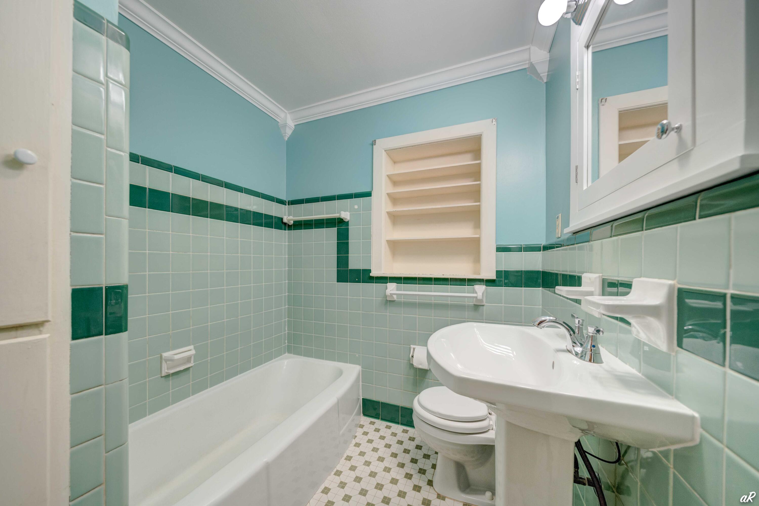 COVE TERRACE 2ND ADDN - Residential