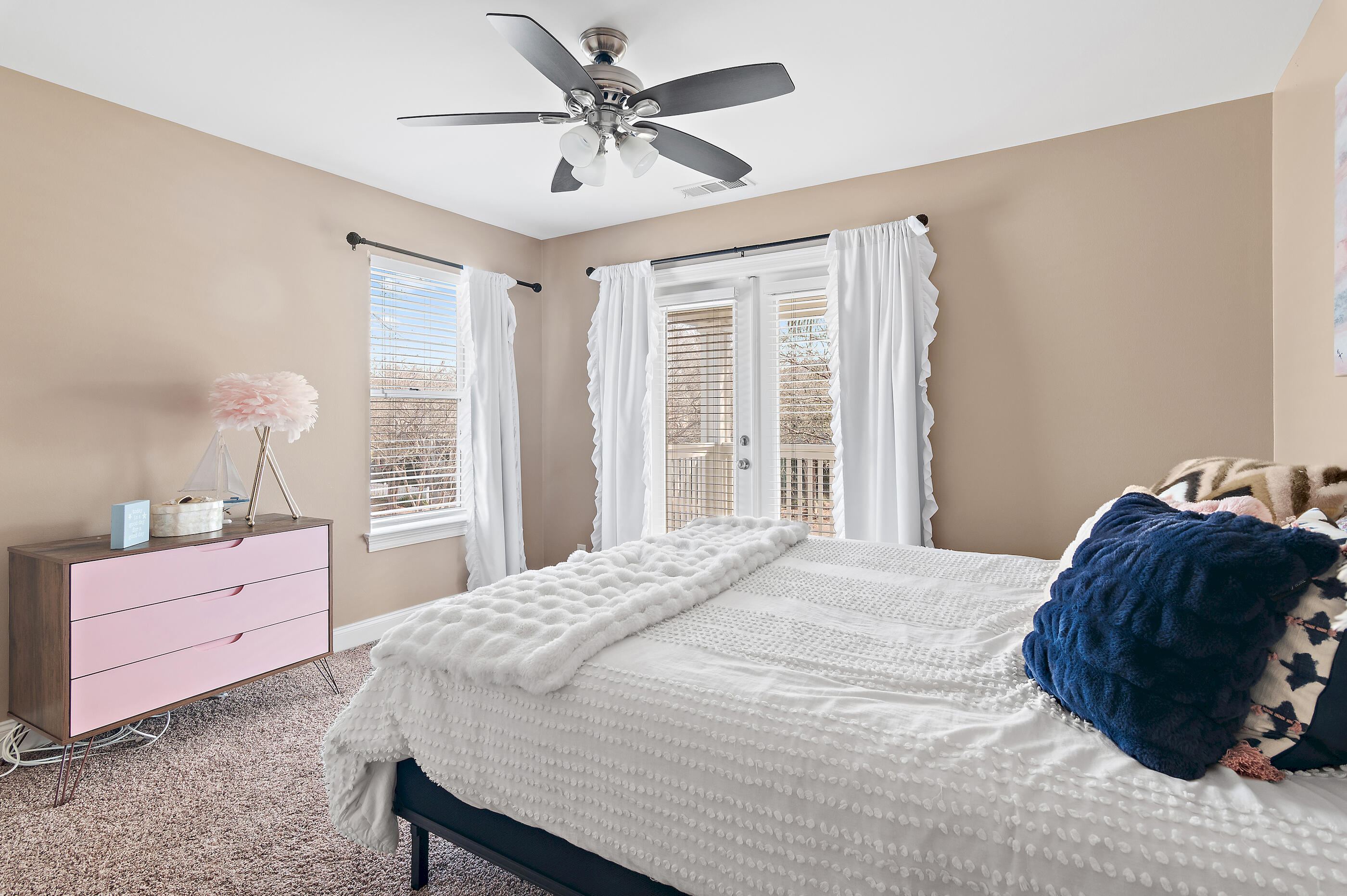 CRYSTAL LAKE  I - Residential