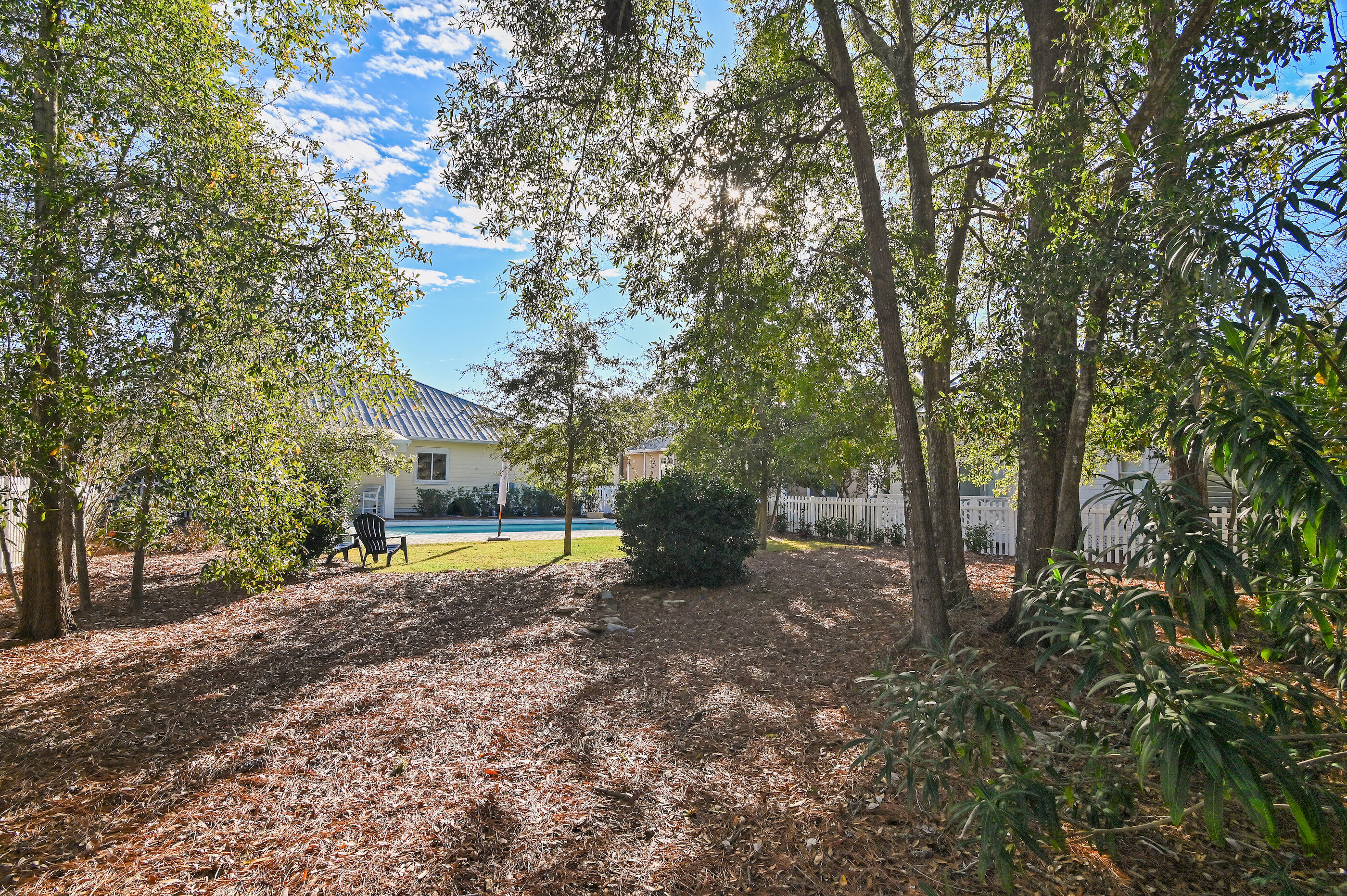 CRYSTAL LAKE  I - Residential