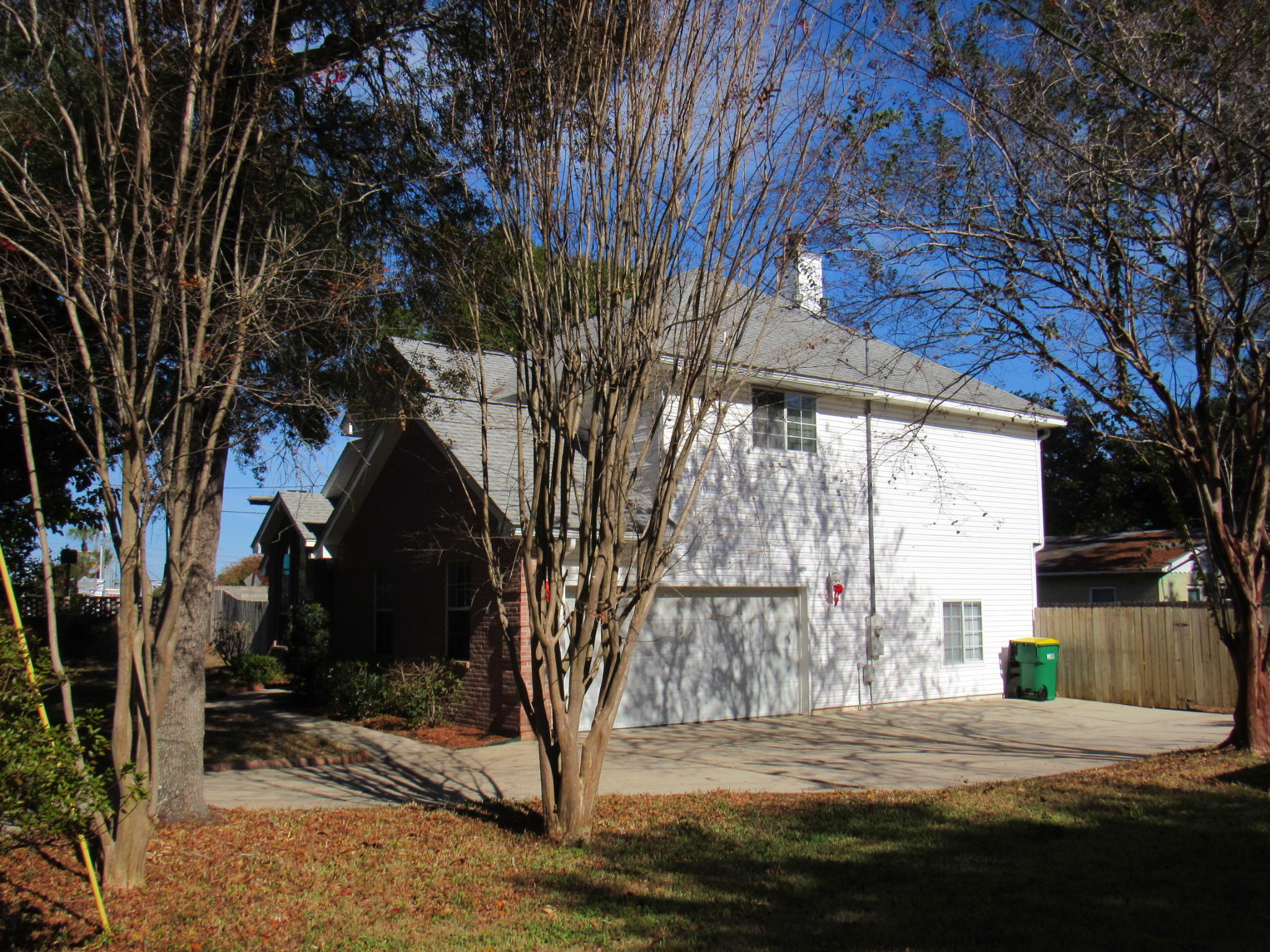 SHADY LANE - Residential