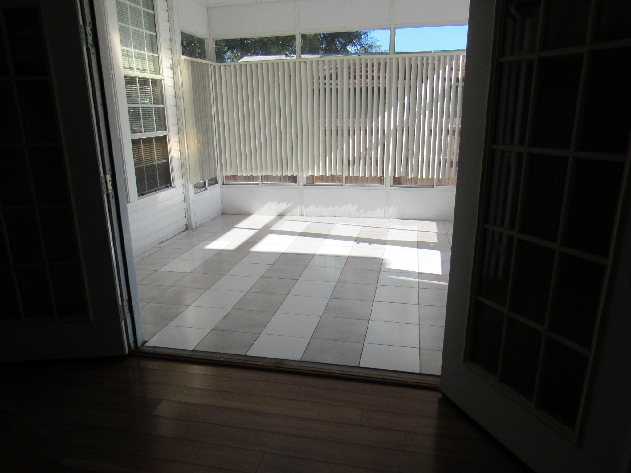 SHADY LANE - Residential