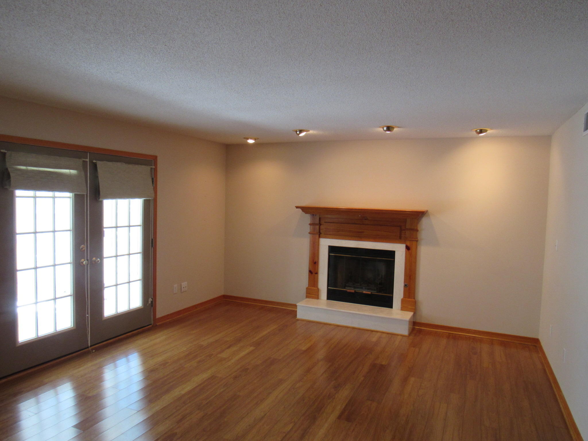 SHADY LANE - Residential