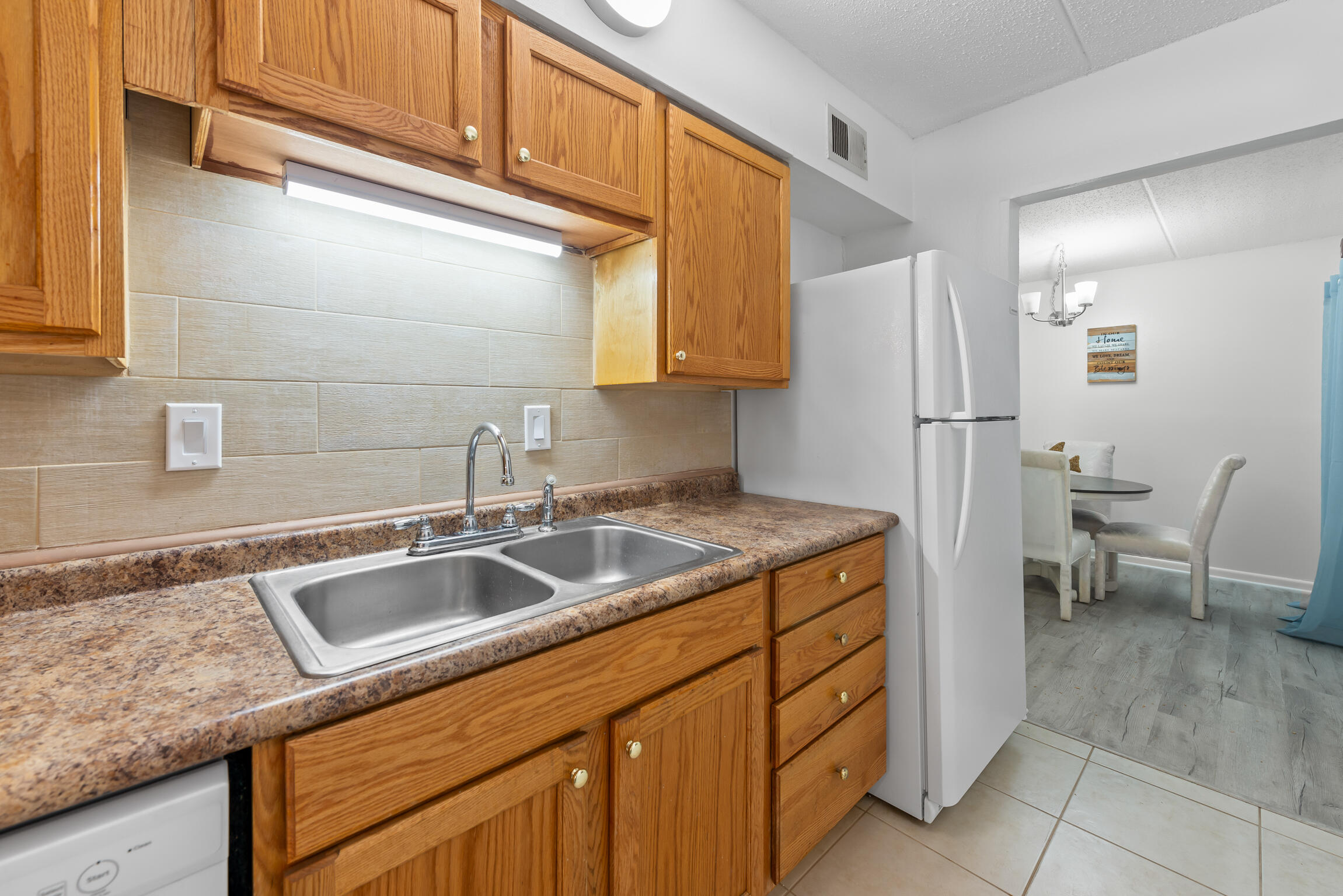 CEDARS CONDO - Residential