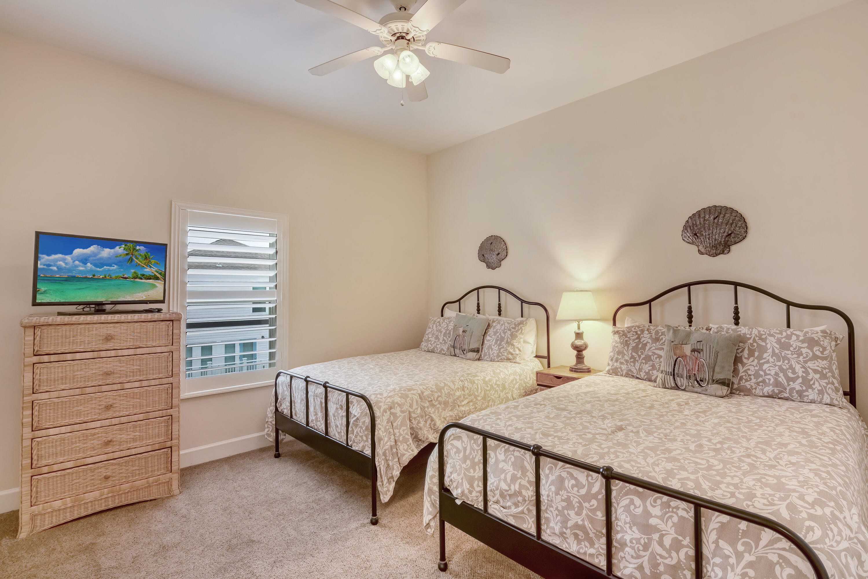 PAVILION PALMS - Residential