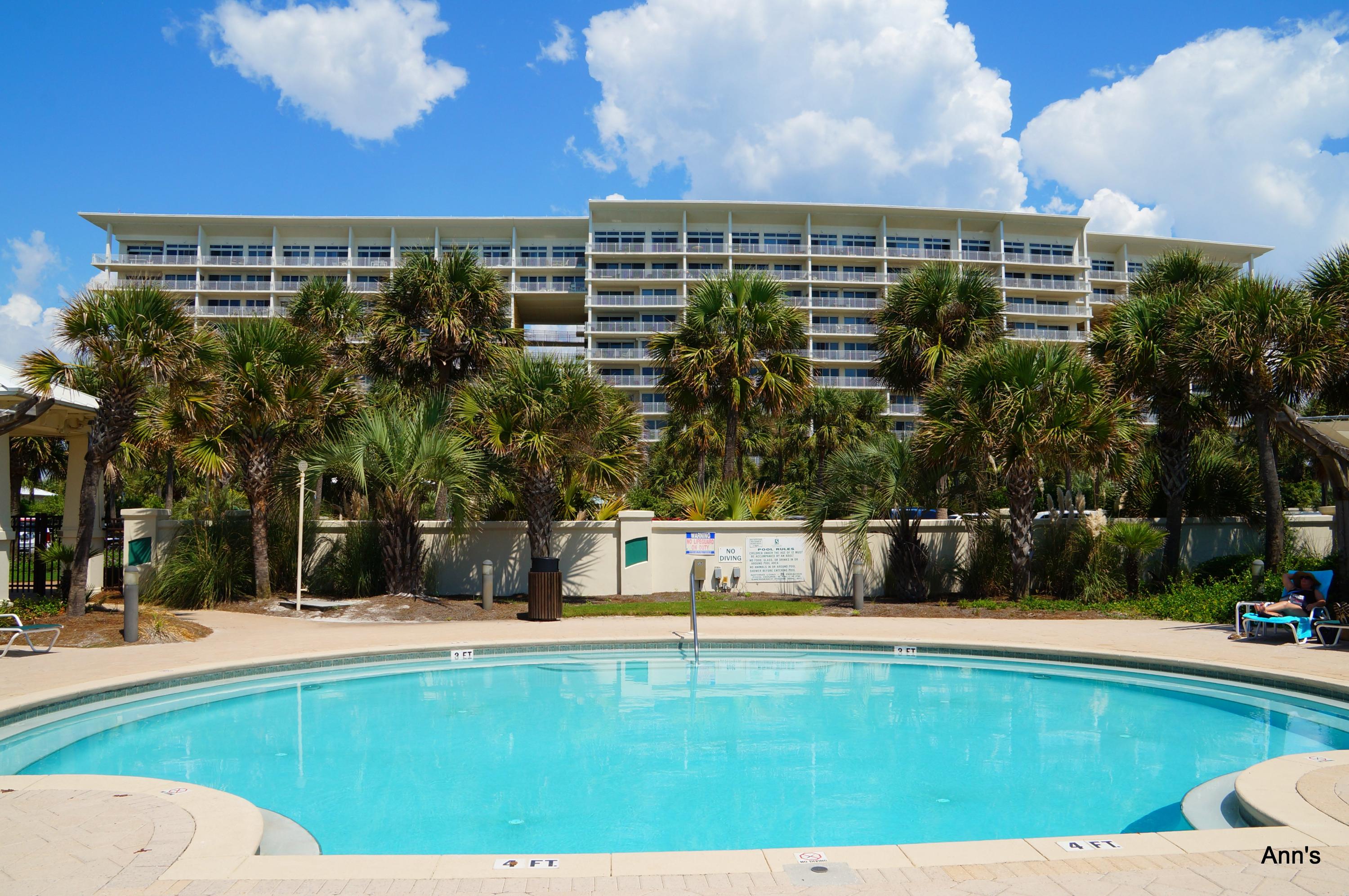 STERLING SHORES - Residential