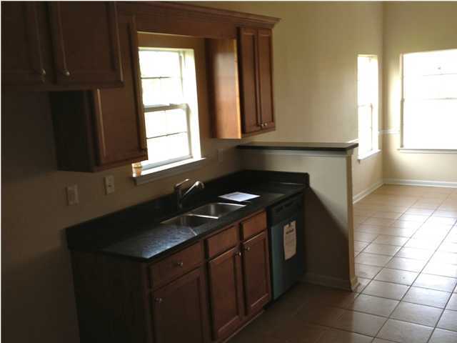 BRANDON OAKS 2ND ADD - Residential