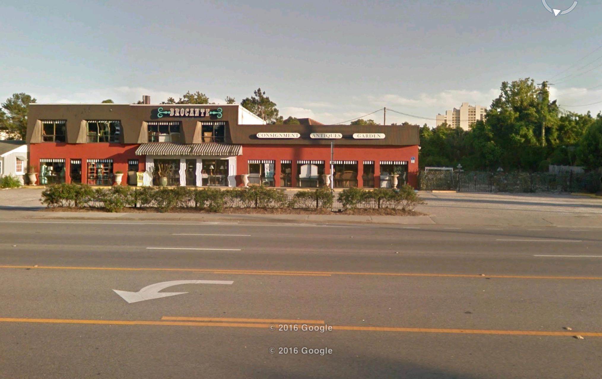 TOP COMMERCIAL LOCATION-Freestanding building with +-10,500 SF of retail and warehouse space. Two story with 4 baths and 4 separate A/C units, spiral and straight indoor stairs plus two external staircases. French doors that open to additional garden/parking gated space. Private Parking lot, Would make great restaurant, retail, thrift shop, medical office complex.FRONTAGE HWY 98/HUGE VISIBILITY!
